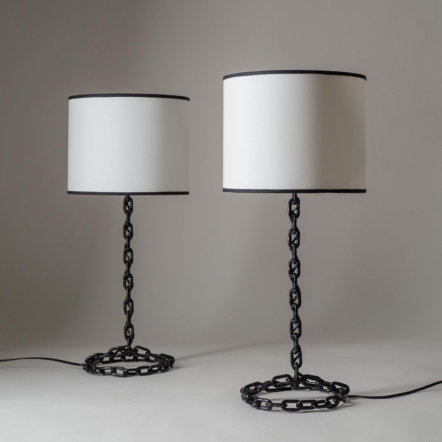 Fine pair of French Brutalist chain link table lamps from 1960-1970s. Original B22 sockets with new custom shades. Height without the shade is approximately 43cm (17?), shade height 20cm (8?).