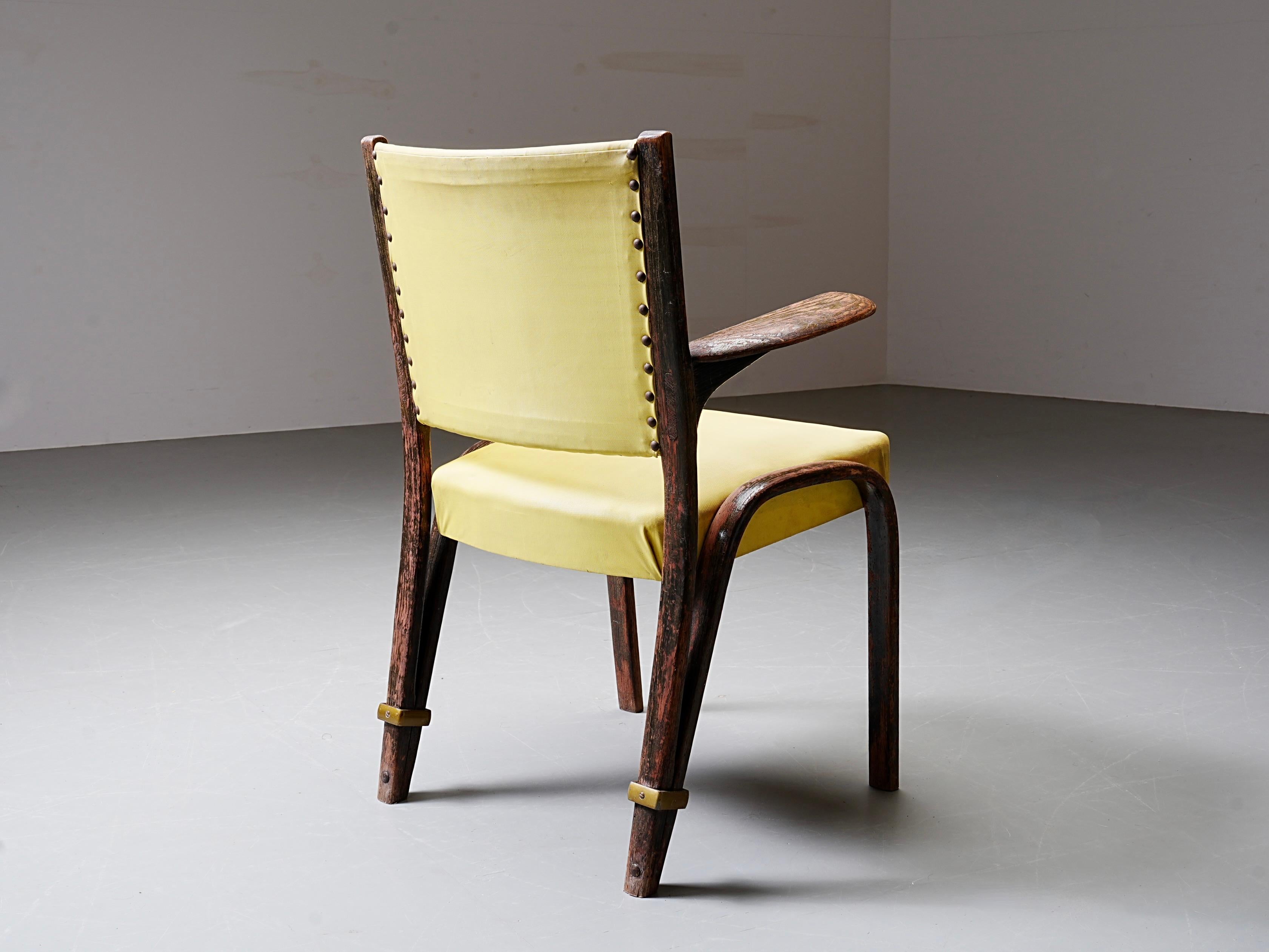 Silla francesa de madera y tapicería amarilla, Francia, años 50 en Bueno estado para la venta en Uithoorn, NL