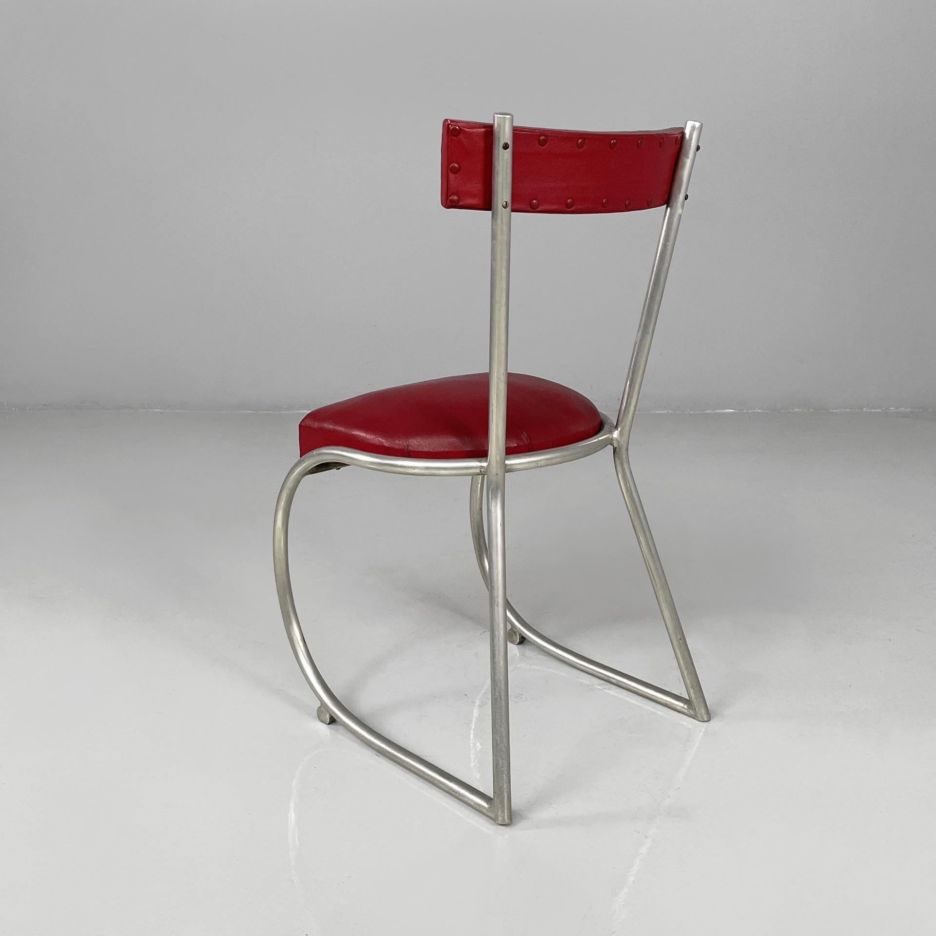Français Chaises françaises en faux cuir rouge et métal, années 1930 en vente