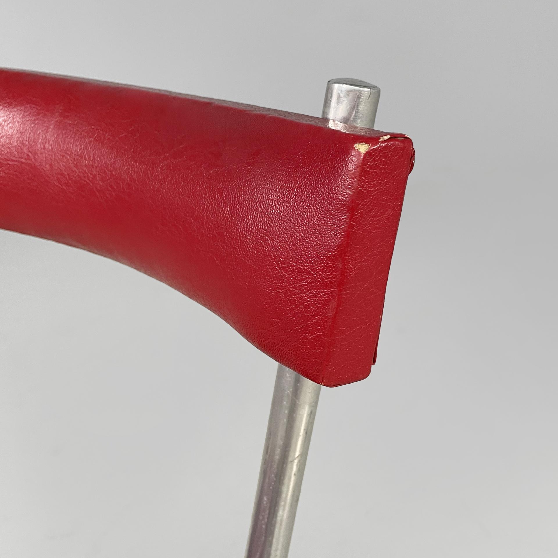 Chaises françaises en faux cuir rouge et métal, années 1930 en vente 1