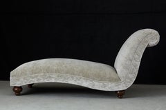 French Chaise Longue with New Upholstery in Striae Velvet, circa 1930s
