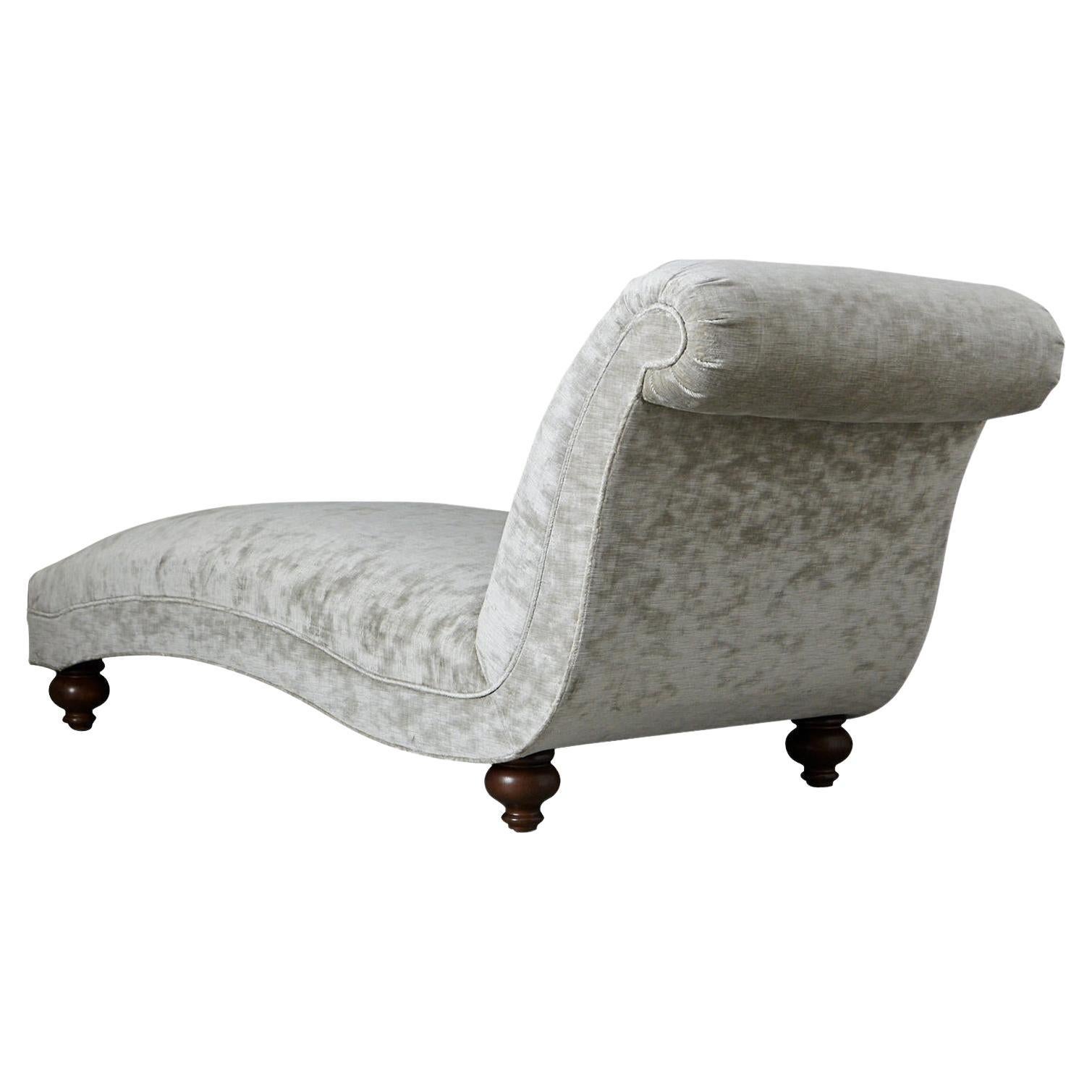 French Chaise Longue with New Upholstery in Striae Velvet, circa 1930s