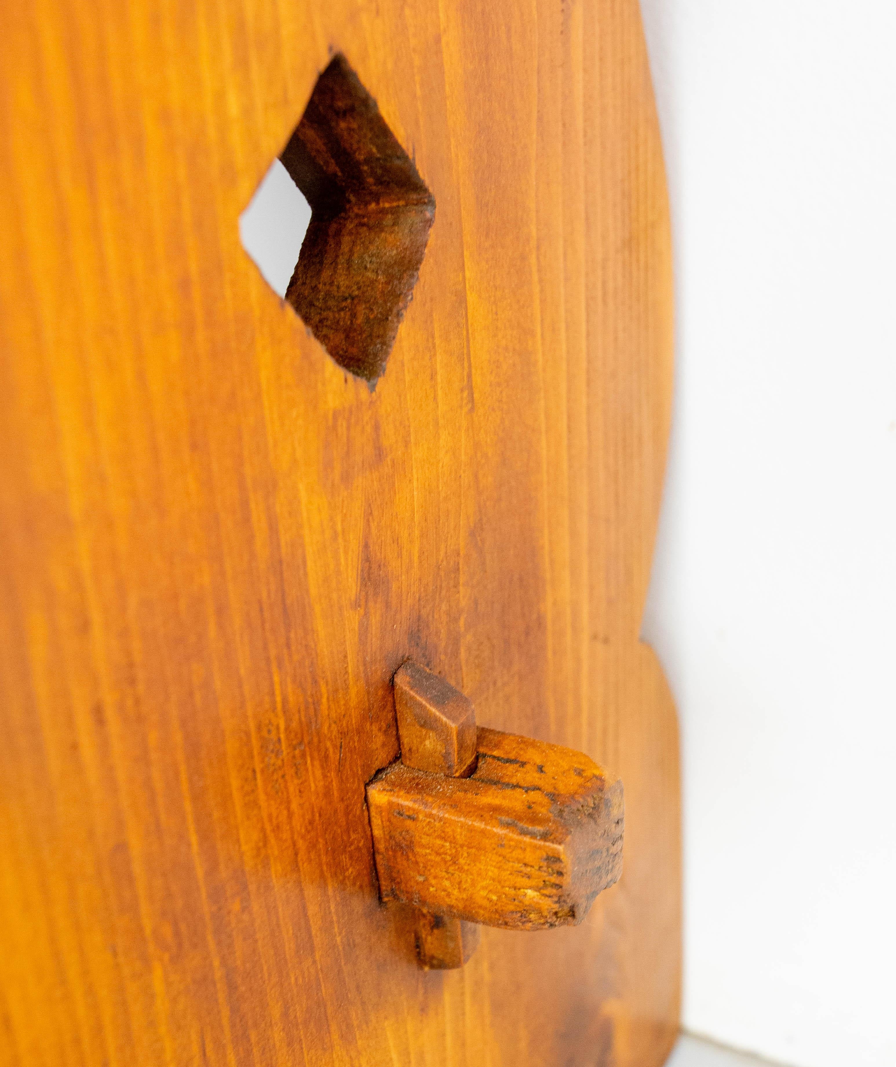 Sgabello Chalet francese in pino color ciliegio, circa 1940 in vendita 3