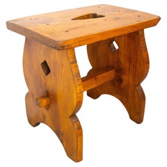 Sgabello Chalet francese in pino color ciliegio, circa 1940