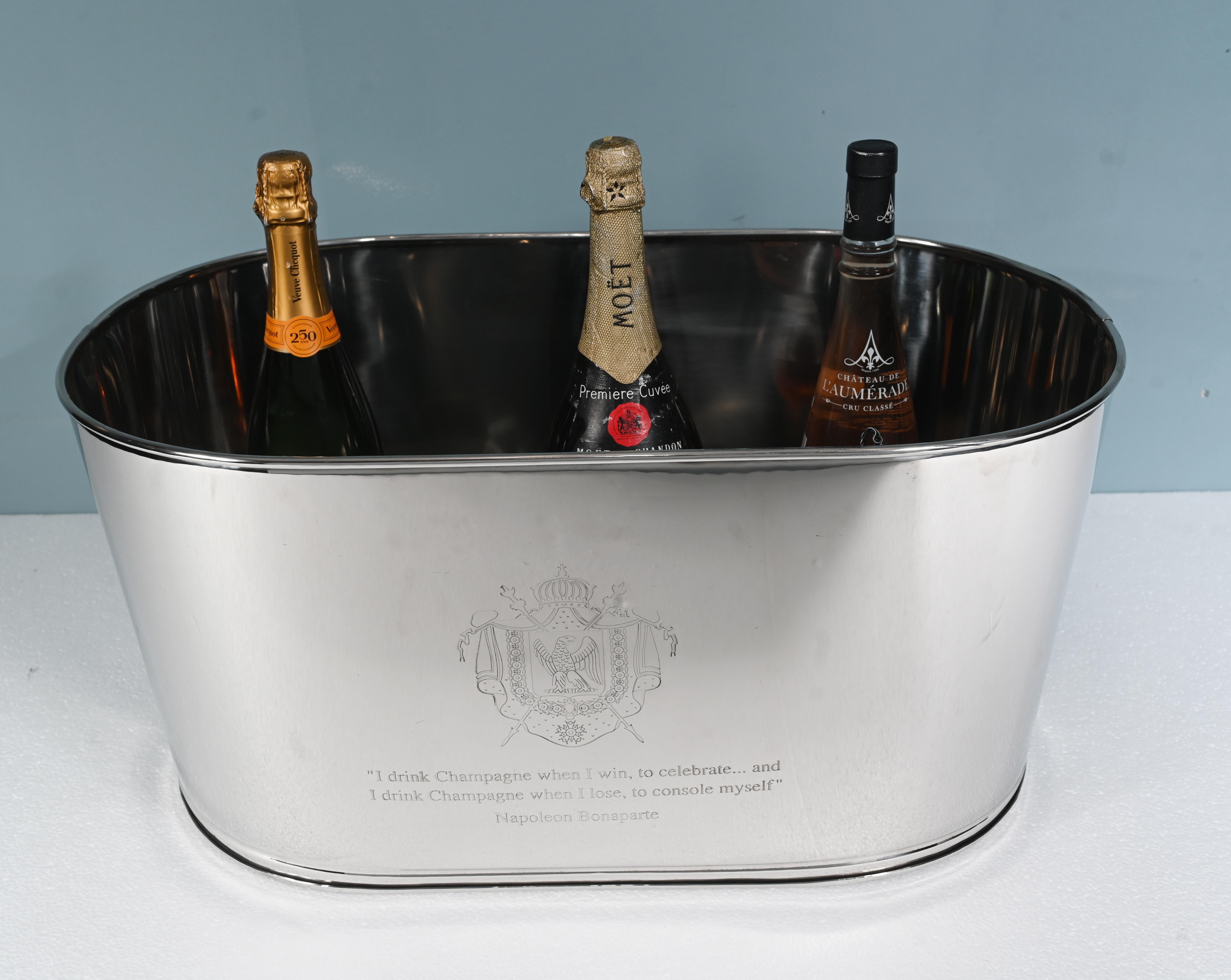 Stile provenzale Secchiello da champagne francese A. Silver Plate 8 Bottle Wine Cooler Bollinger in vendita