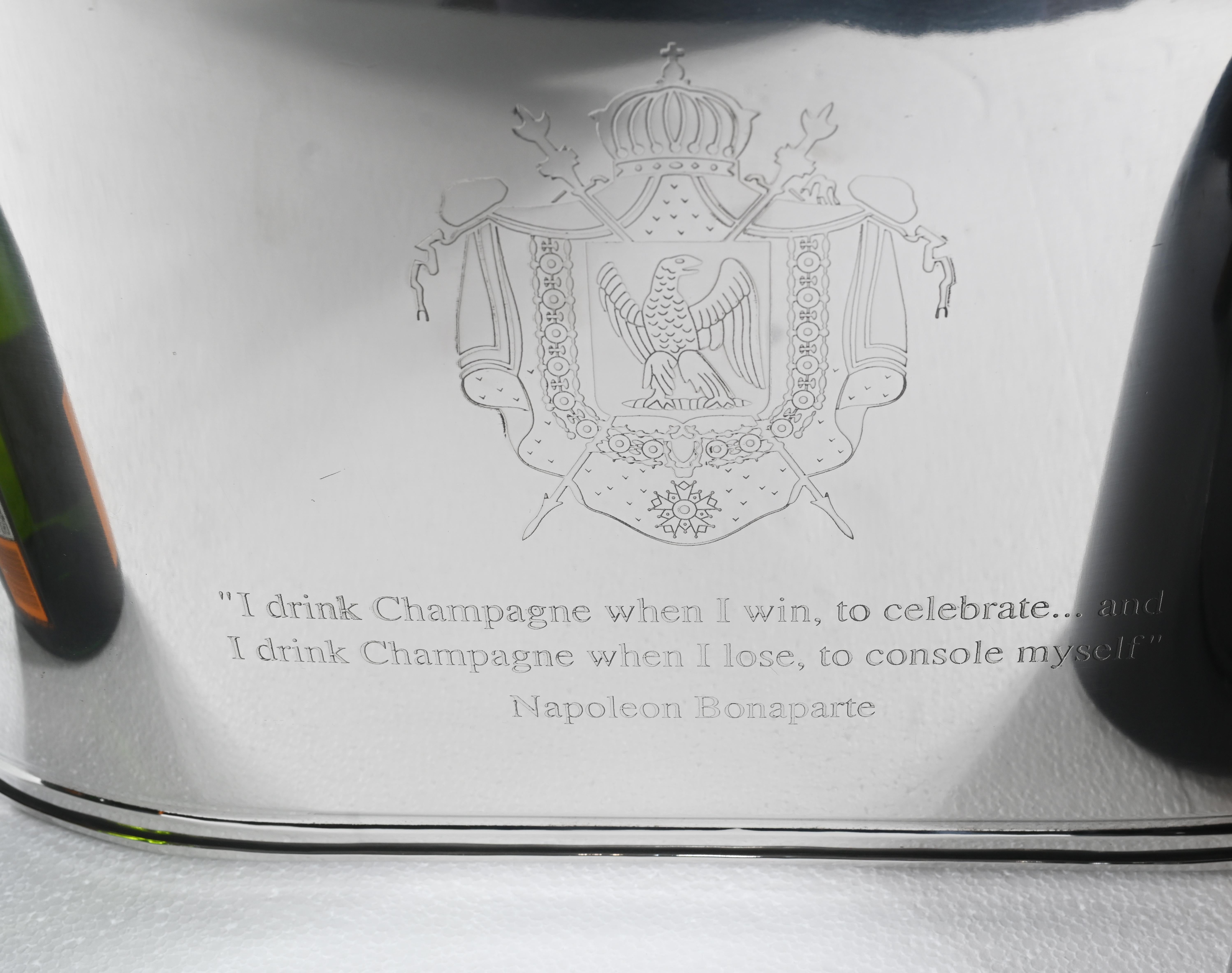 Fine XX secolo Secchiello da champagne francese A. Silver Plate 8 Bottle Wine Cooler Bollinger in vendita