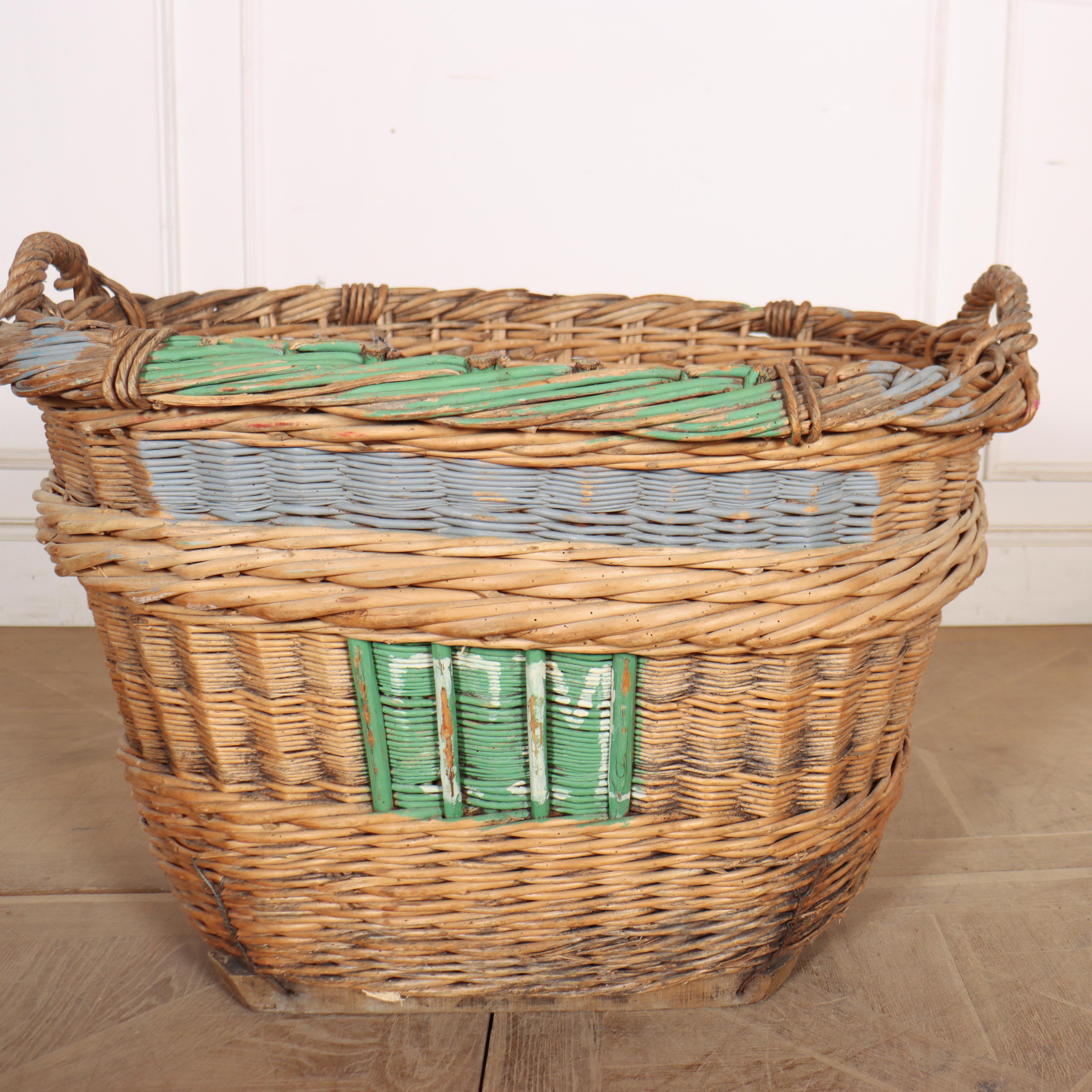 Cesta de uvas de champán francés Francés en venta