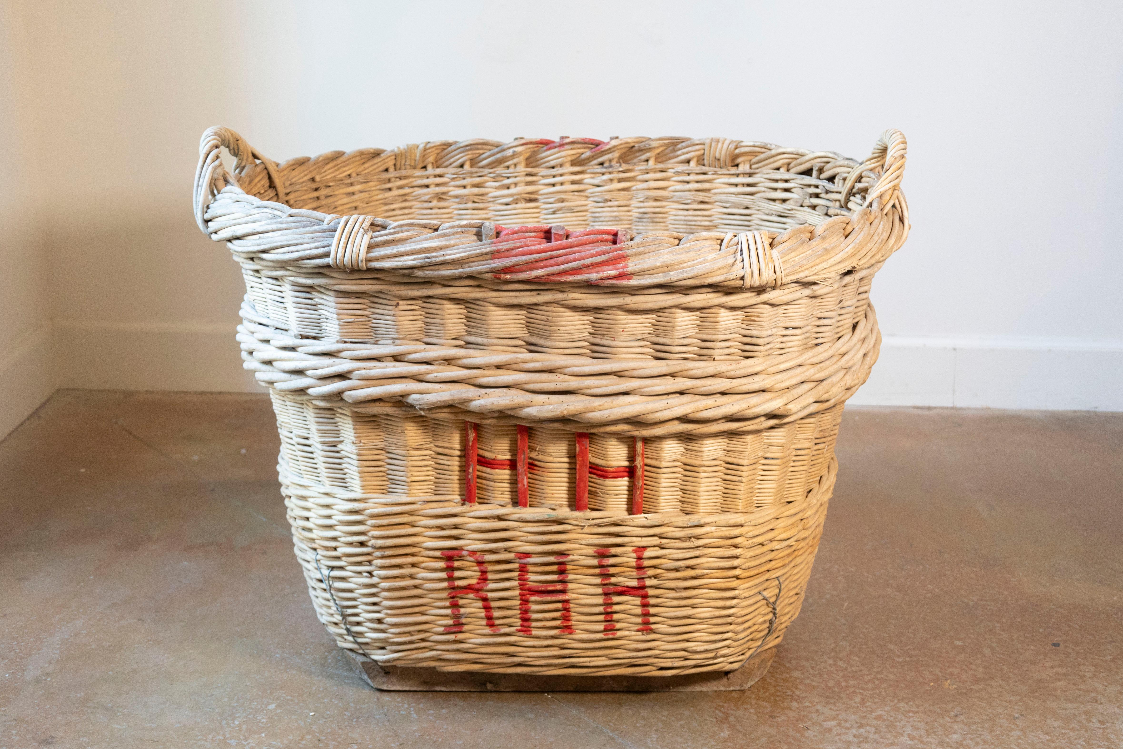 20th Century French Champagne Harvesting Basket, c. 1940s For Sale
