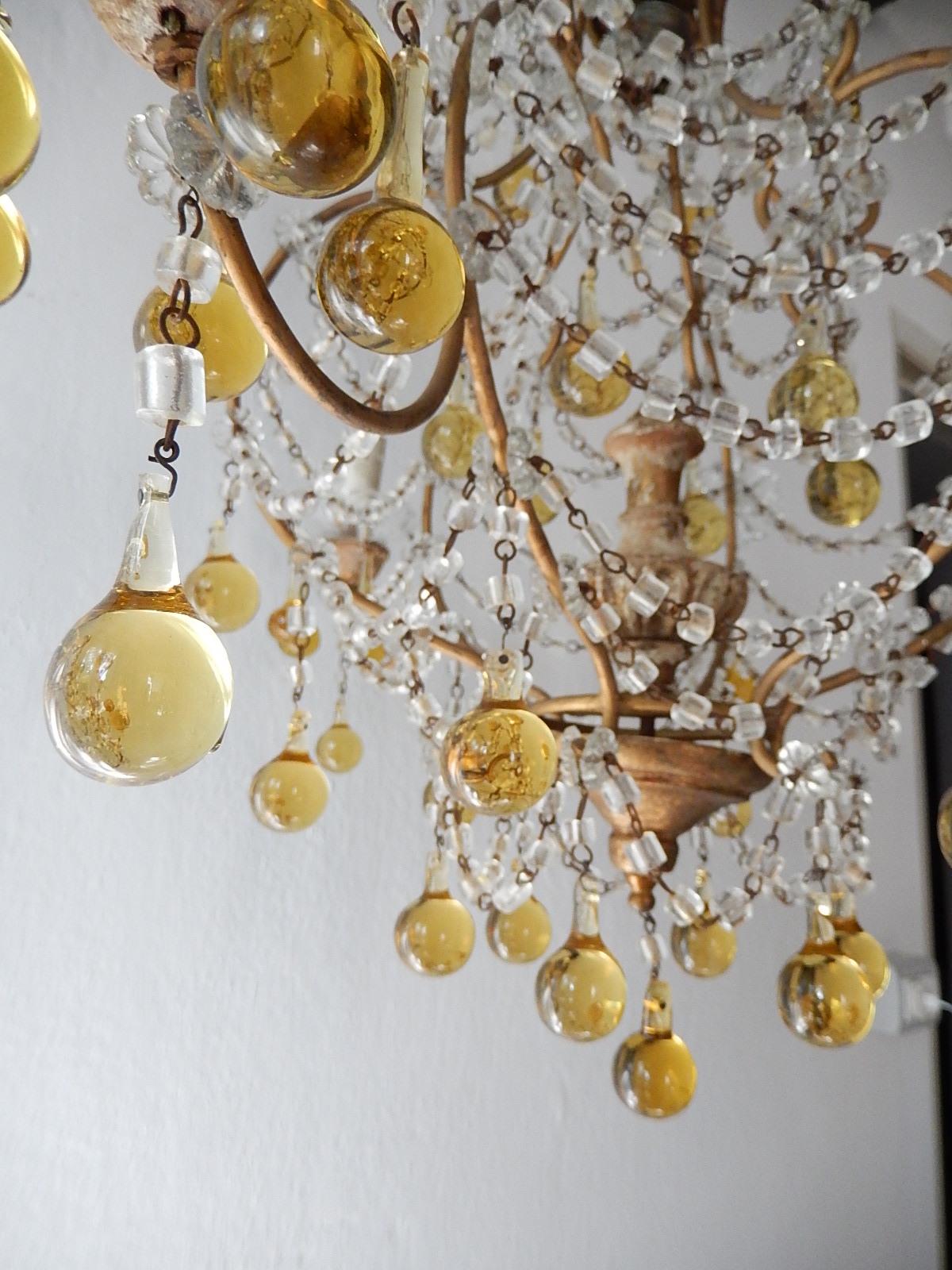 Lampadario francese in oro giallo champagne con gocce di cristallo di Murano, circa 1920 In condizioni buone in vendita a Firenze, Toscana