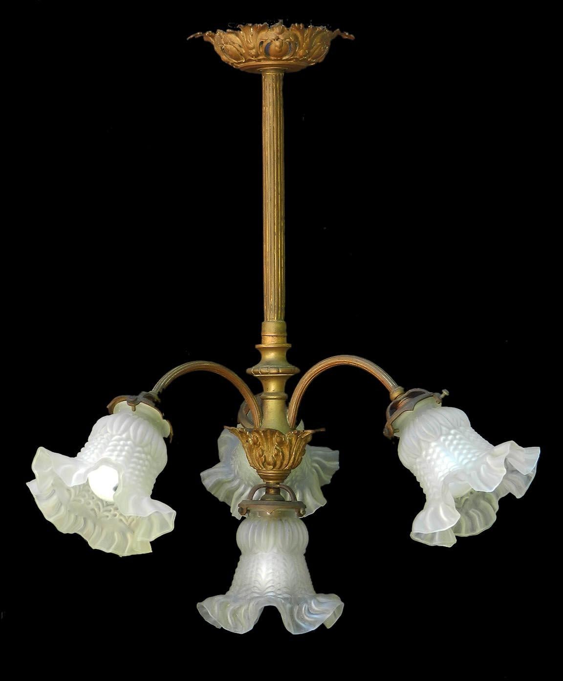 French Chandelier Gilt Bronze Glass Belle Epoque Louis XV rev, circa 1900 1