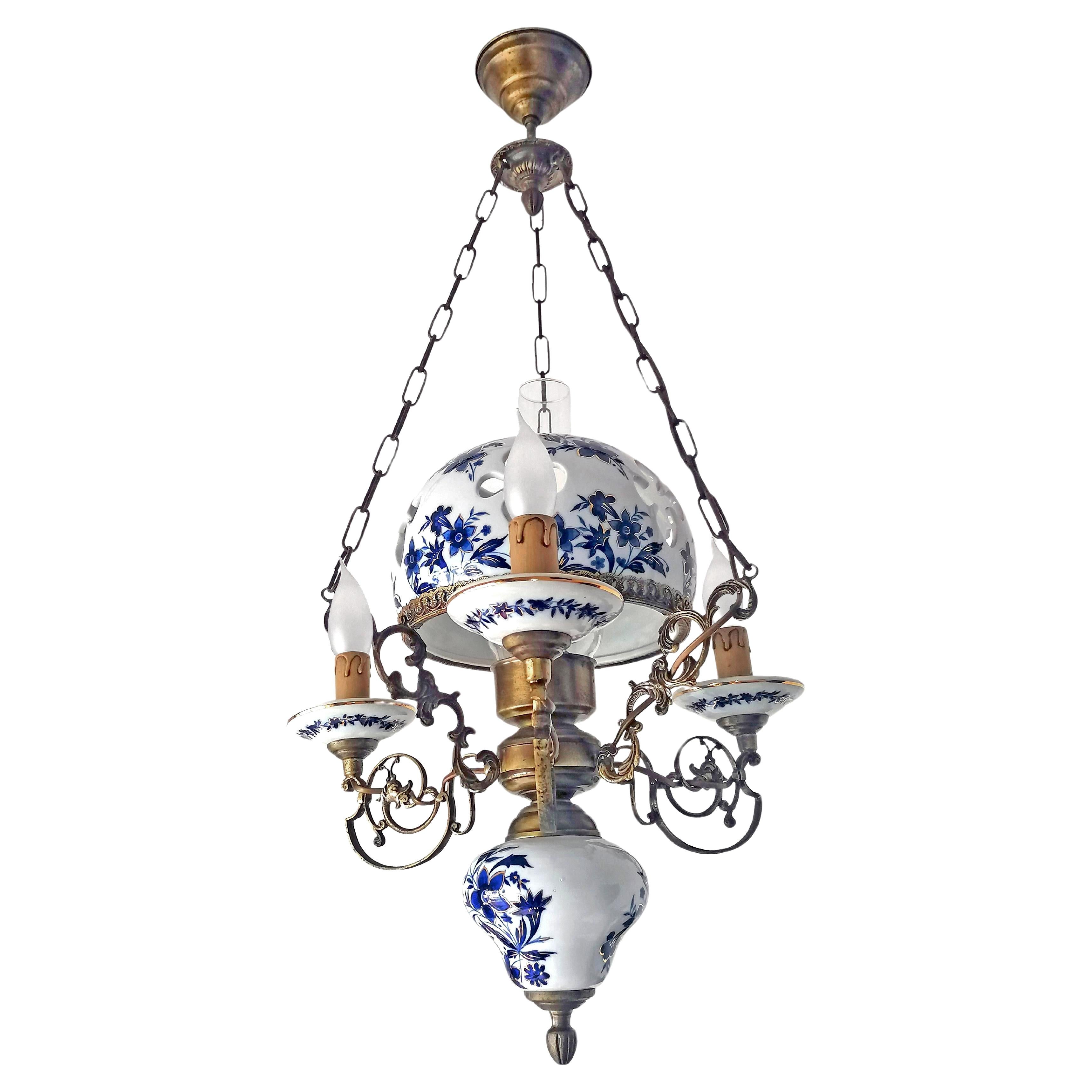 Delft Style French Chandelier Oil Lamp Blue & Gold Hand Painted Carved Porcelain In Good Condition In Coimbra, PT