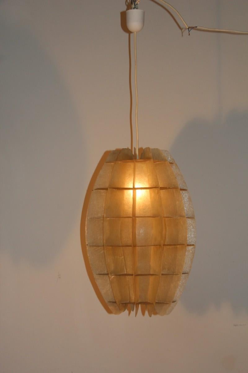 Mid-20th Century French Chandelier Oval 1960s in Beige Resin Like a Maze Verner Panton Style For Sale