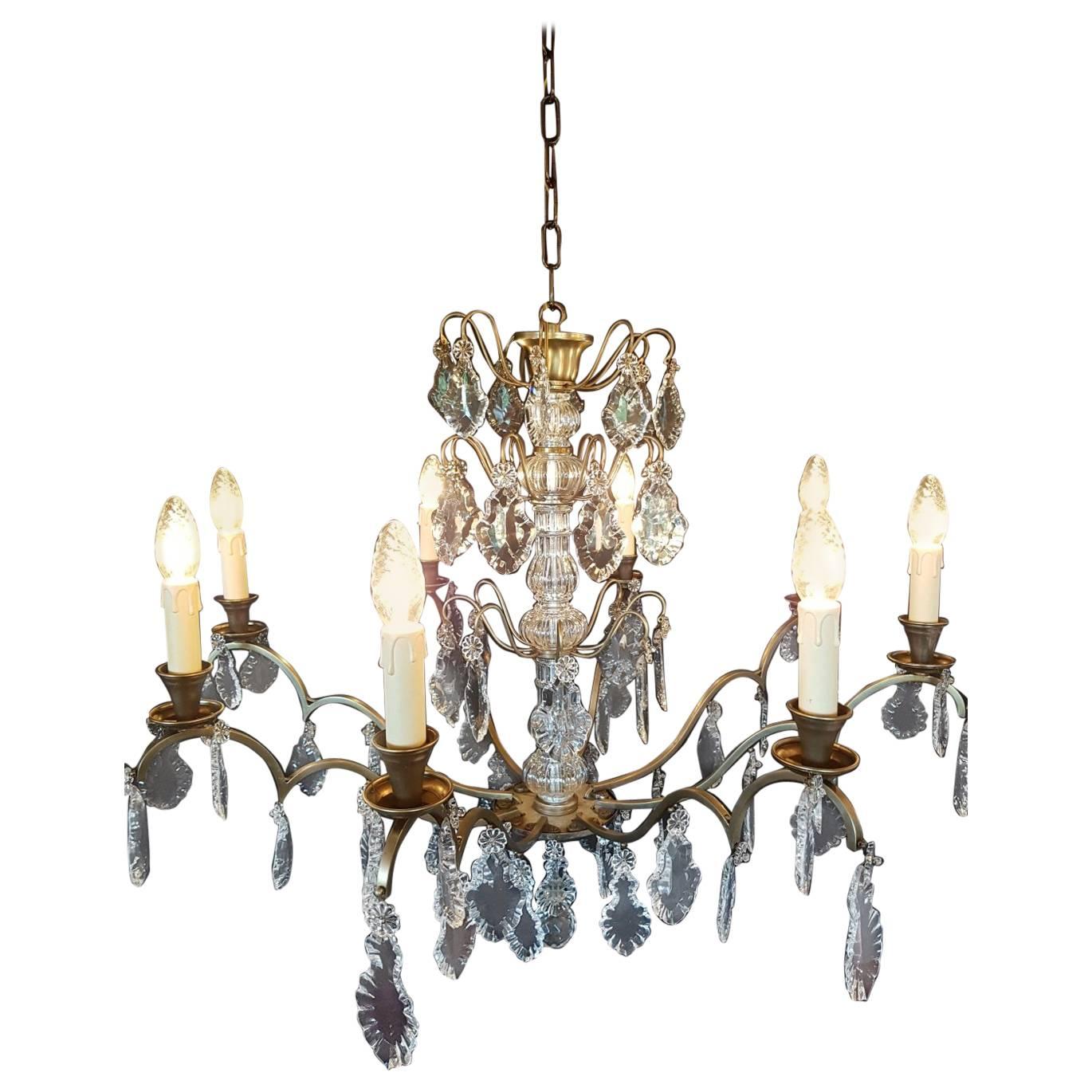 French Chandelier with Eight Lights For Sale