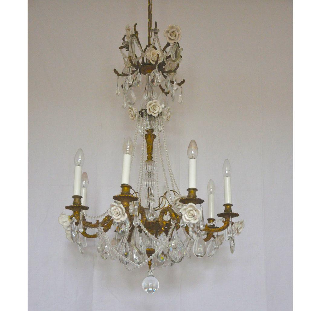 French  Crystal Chandelier with Porcelain Roses im Angebot 1