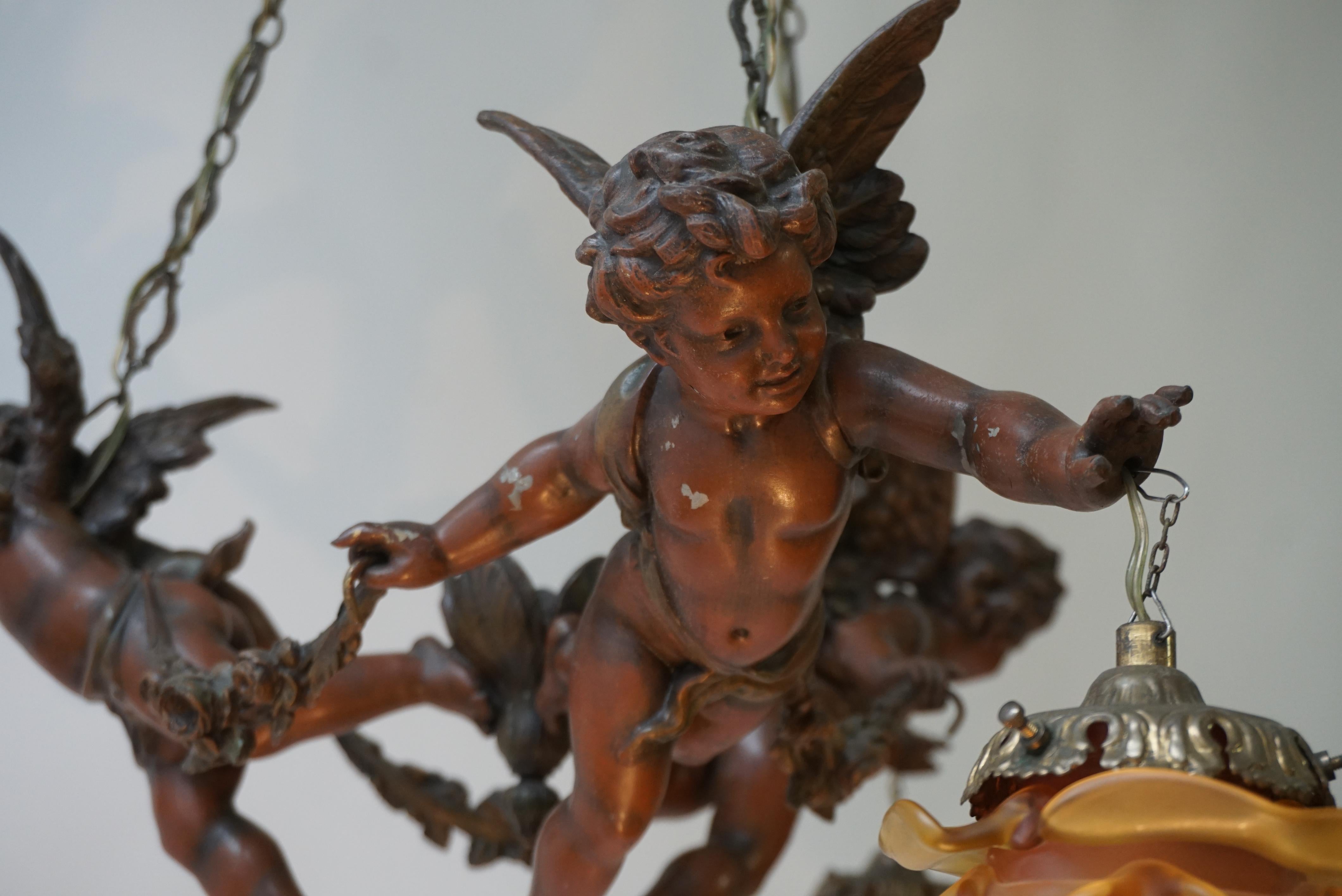 French Chandelier with Three Cherubs Holding the Lights For Sale 10