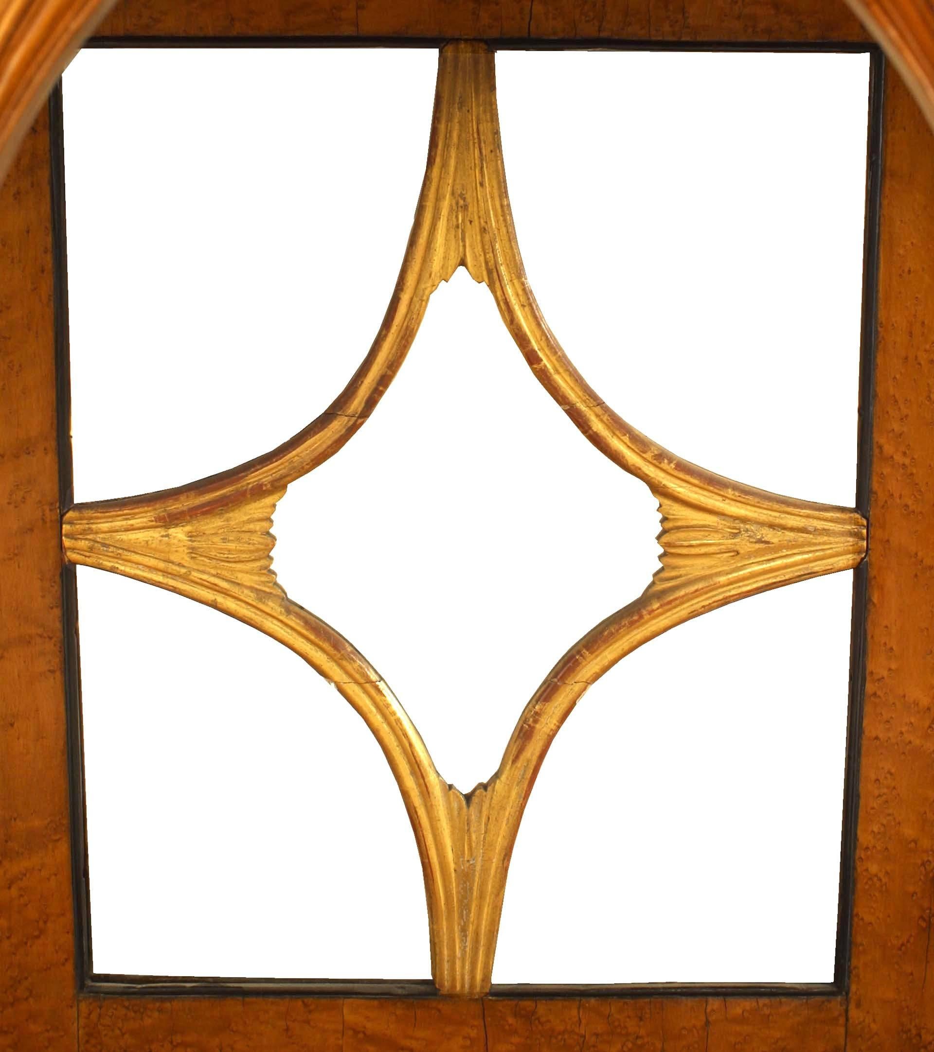 French Charles X Birds Eye Maple Mirrored Console Table In Good Condition For Sale In Queens, NY