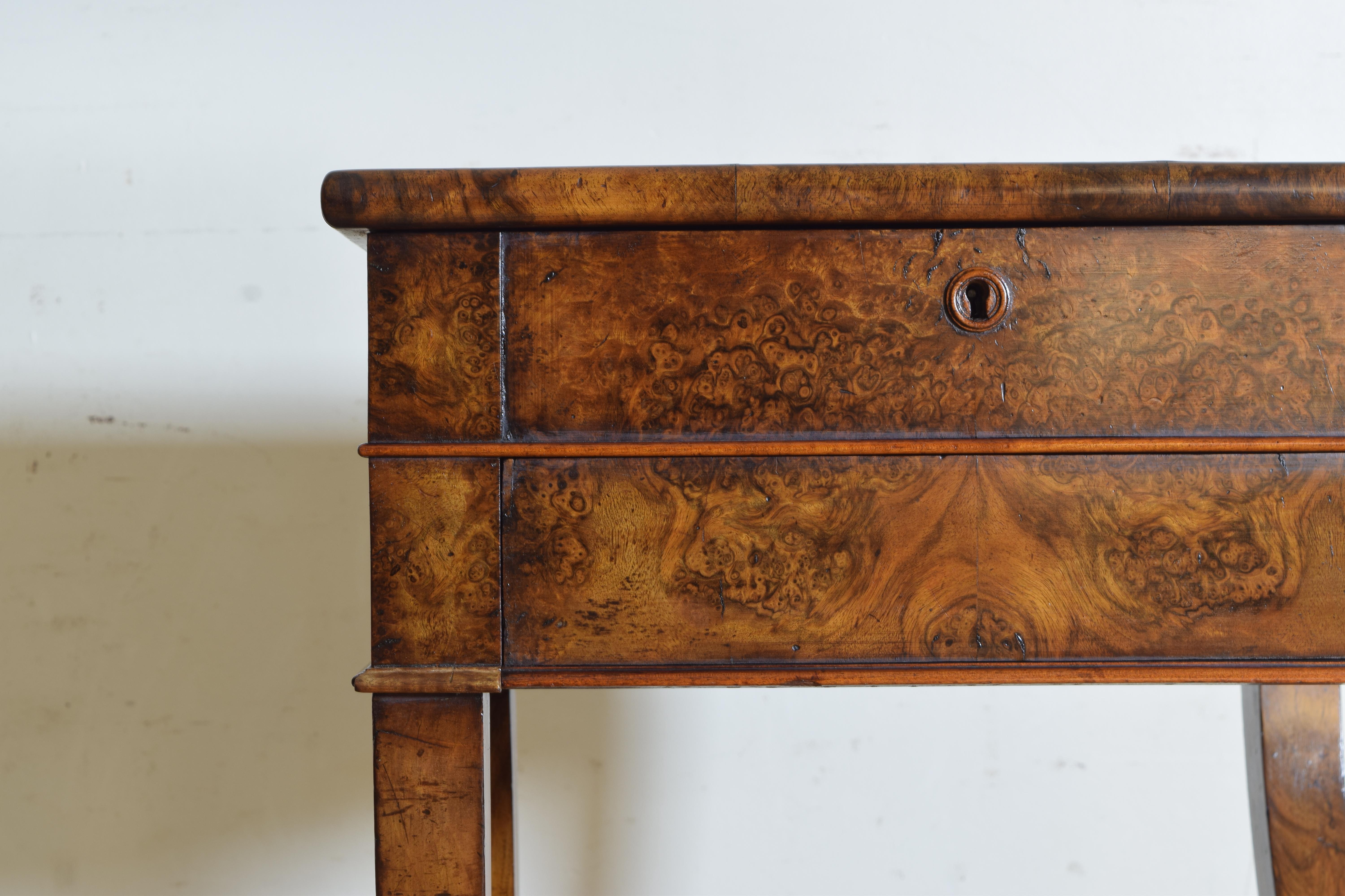 French Charles X Burl Walnut Hinged-Top Dressing Table, circa 1830 For Sale 4