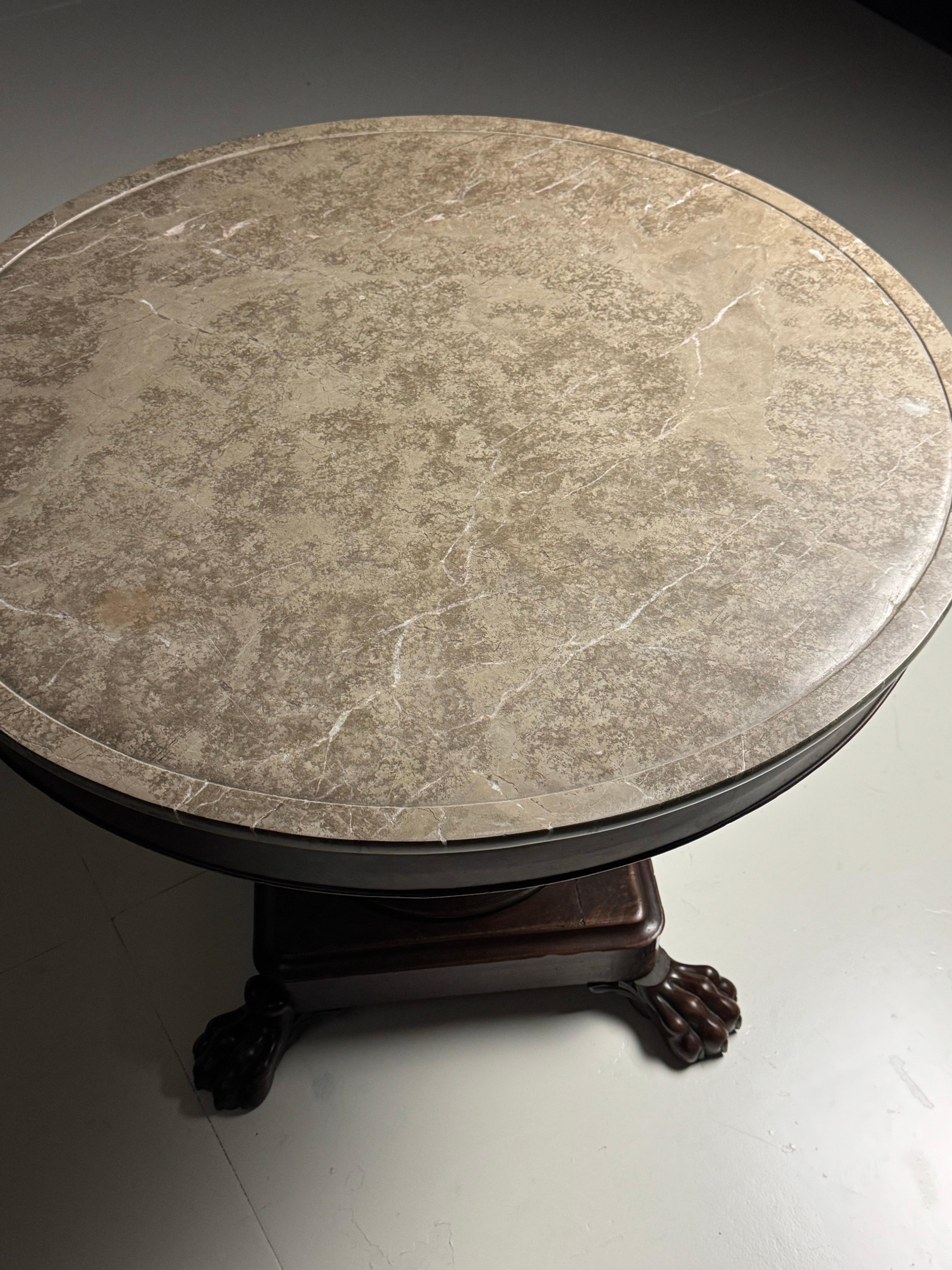 French Charles X Center Table Mahogany im Angebot 5
