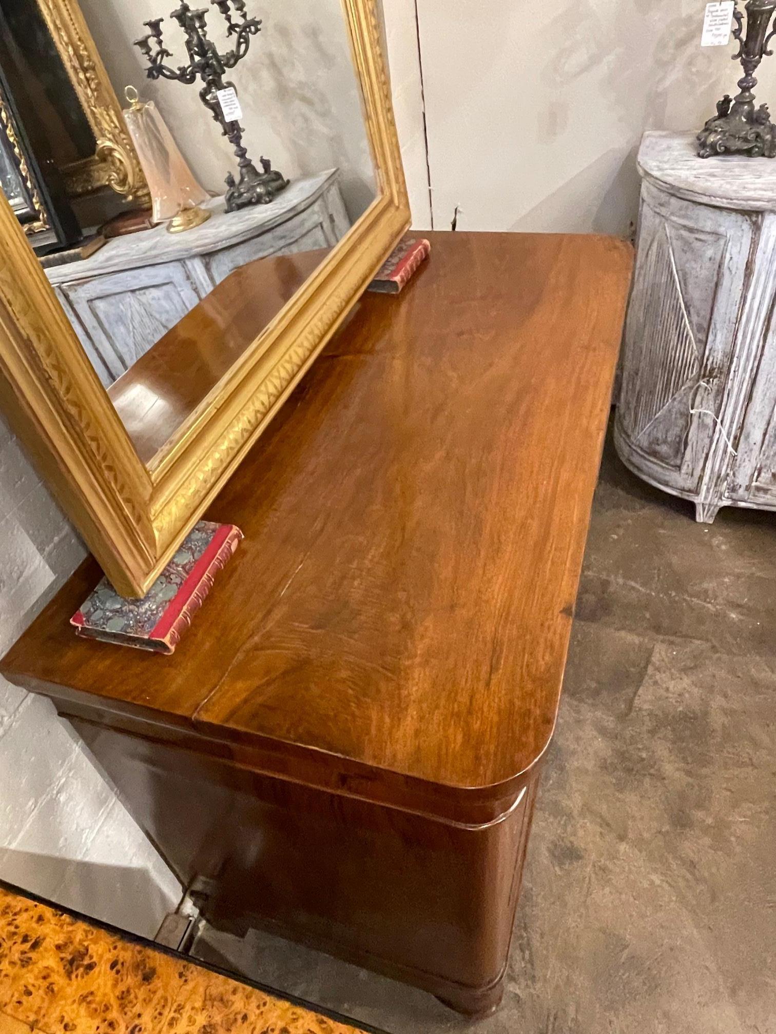 French Charles X Commode In Good Condition In Dallas, TX