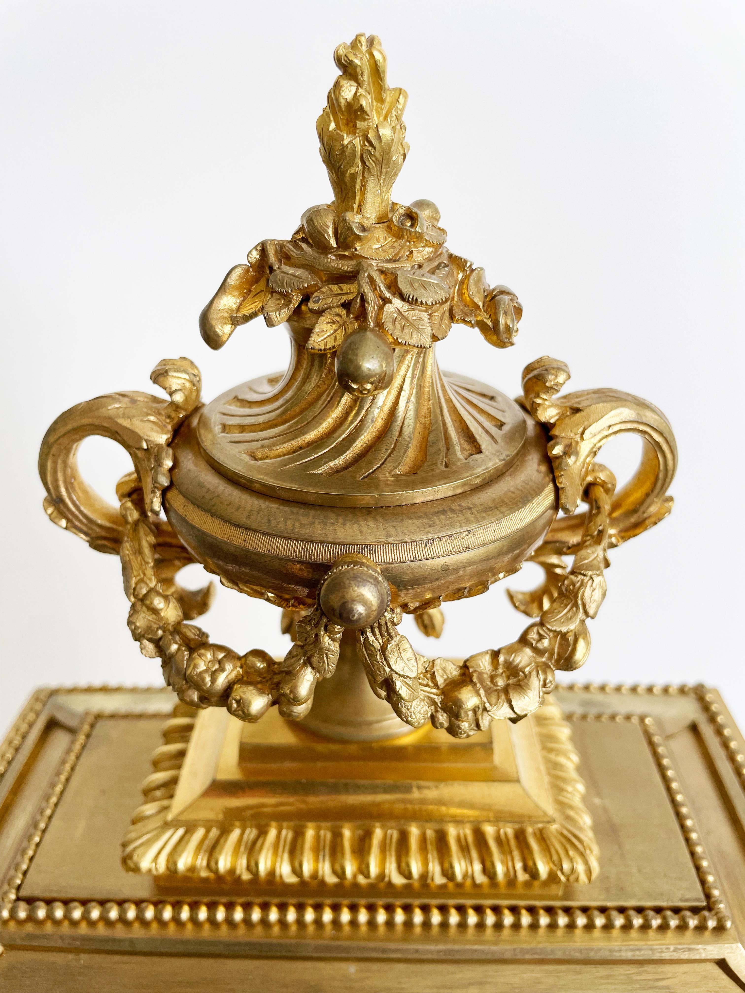 French Charles X Gilt Bronze Mantel Clock, Henri Robert, 19th Century For Sale 3