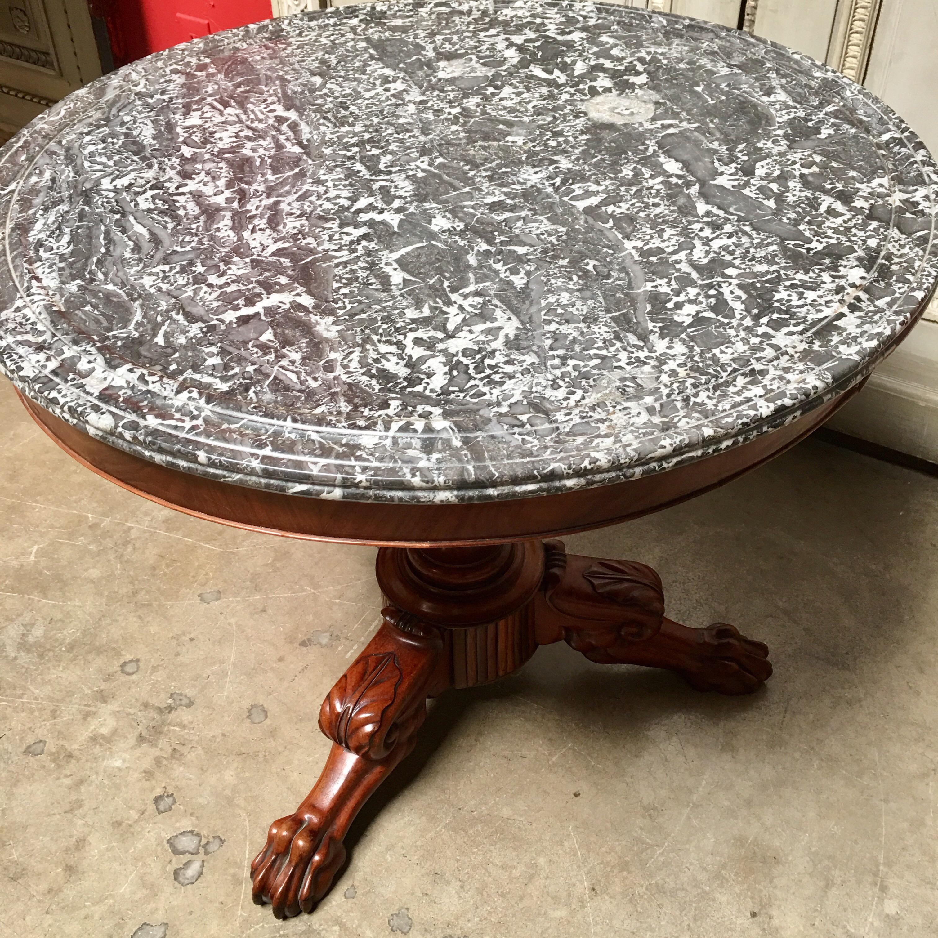 Early 19th Century French Charles X Mahogany Pedestal Table with a Marble Top For Sale 10