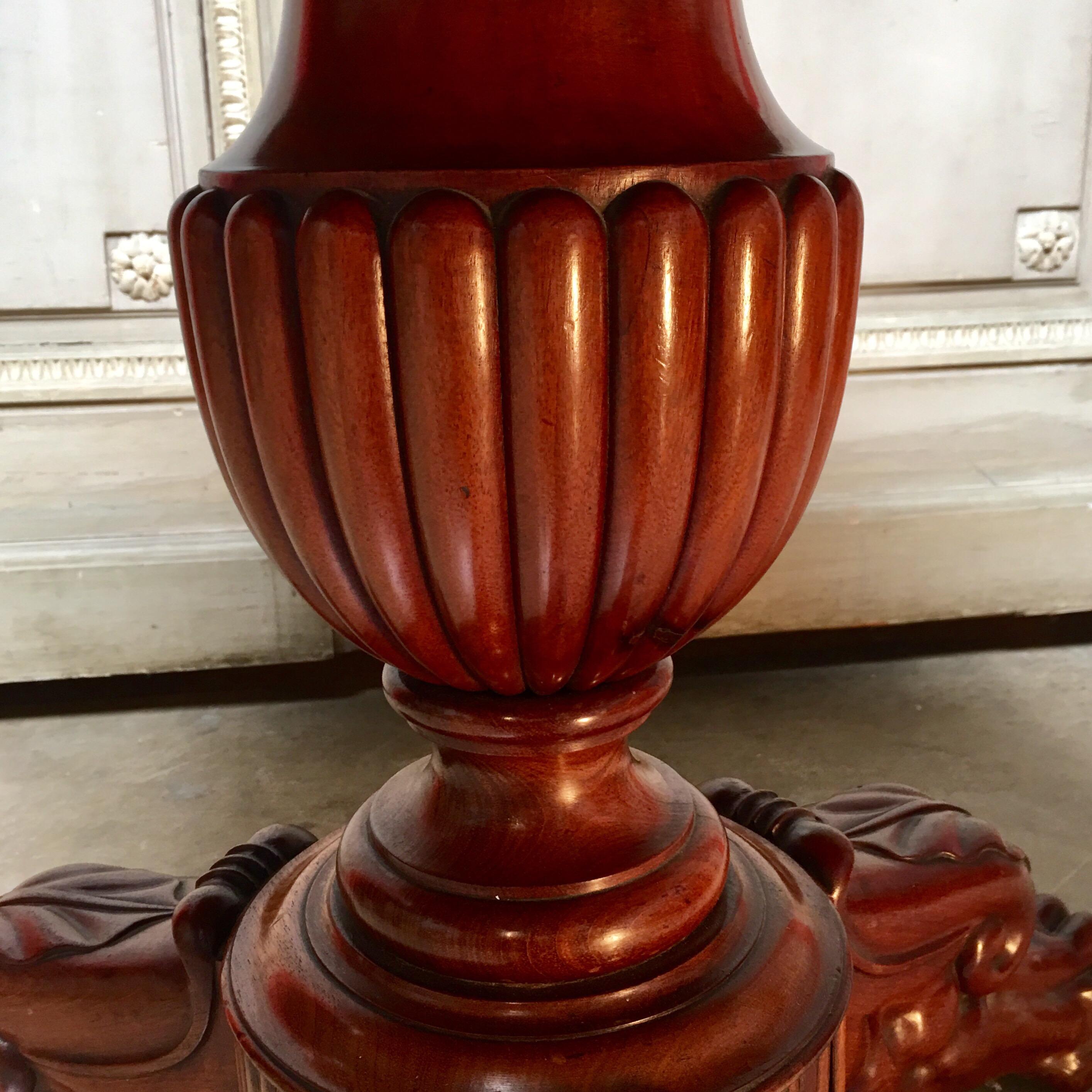 Early 19th Century French Charles X Mahogany Pedestal Table with a Marble Top For Sale 4