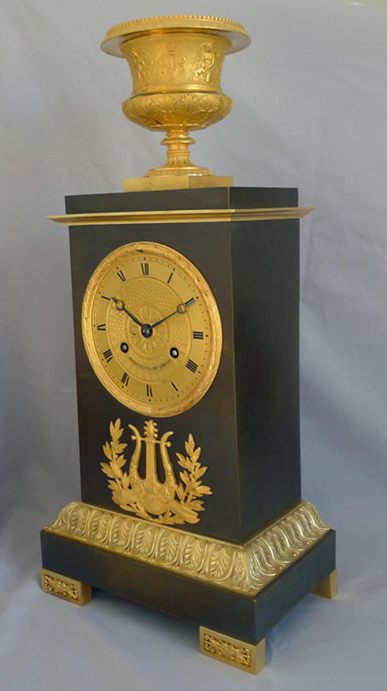 French Charles X Period Mantel Clock in Ormolu and Patinated Bronze For Sale 2