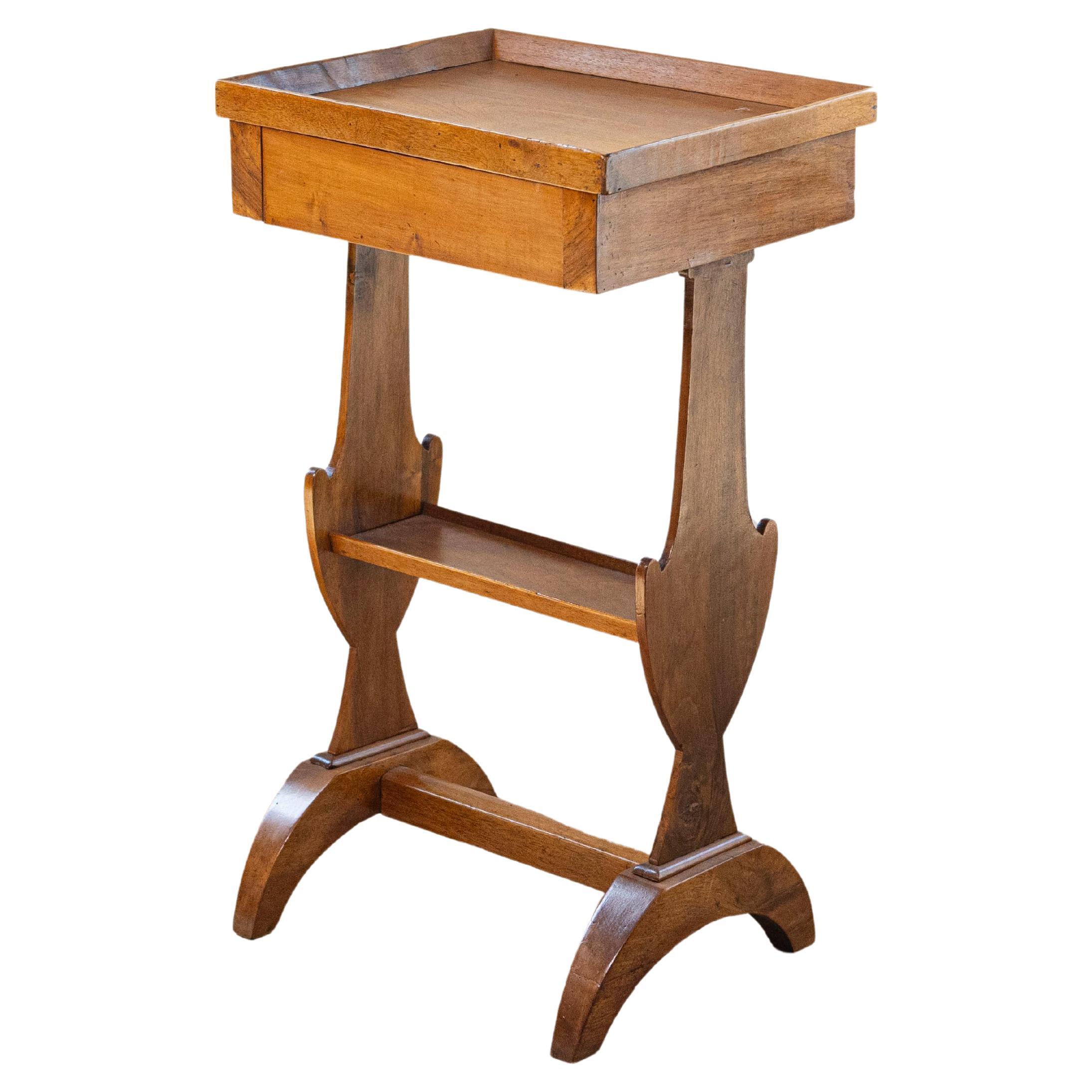 French Charles X Period Walnut 1830s Side Table with Tray Top and Carved Legs