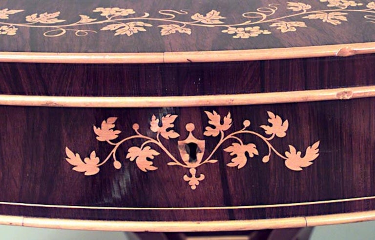 French Charles X Floral Inlaid Center Table In Good Condition For Sale In New York, NY