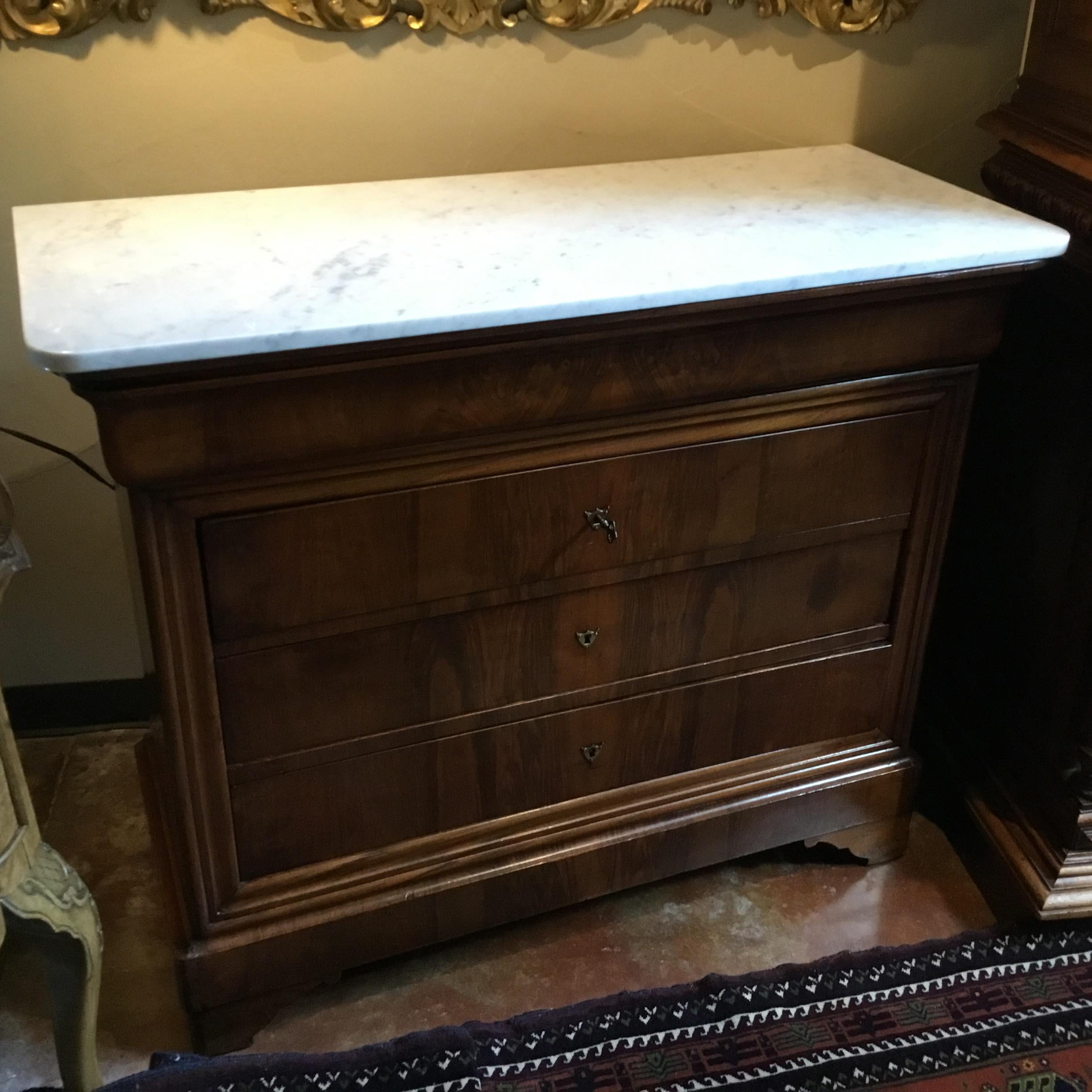 French Charles X-Style Chest or Commode with Four Drawers, Walnut, 19th Century For Sale 4