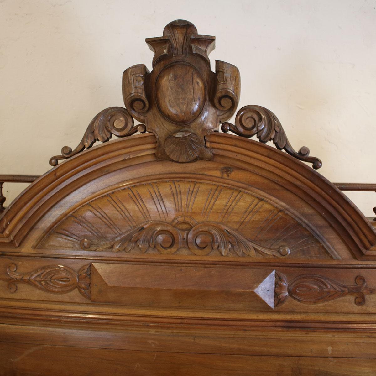 French Chateau Antique Bed WK132 In Good Condition In Wrexham, GB
