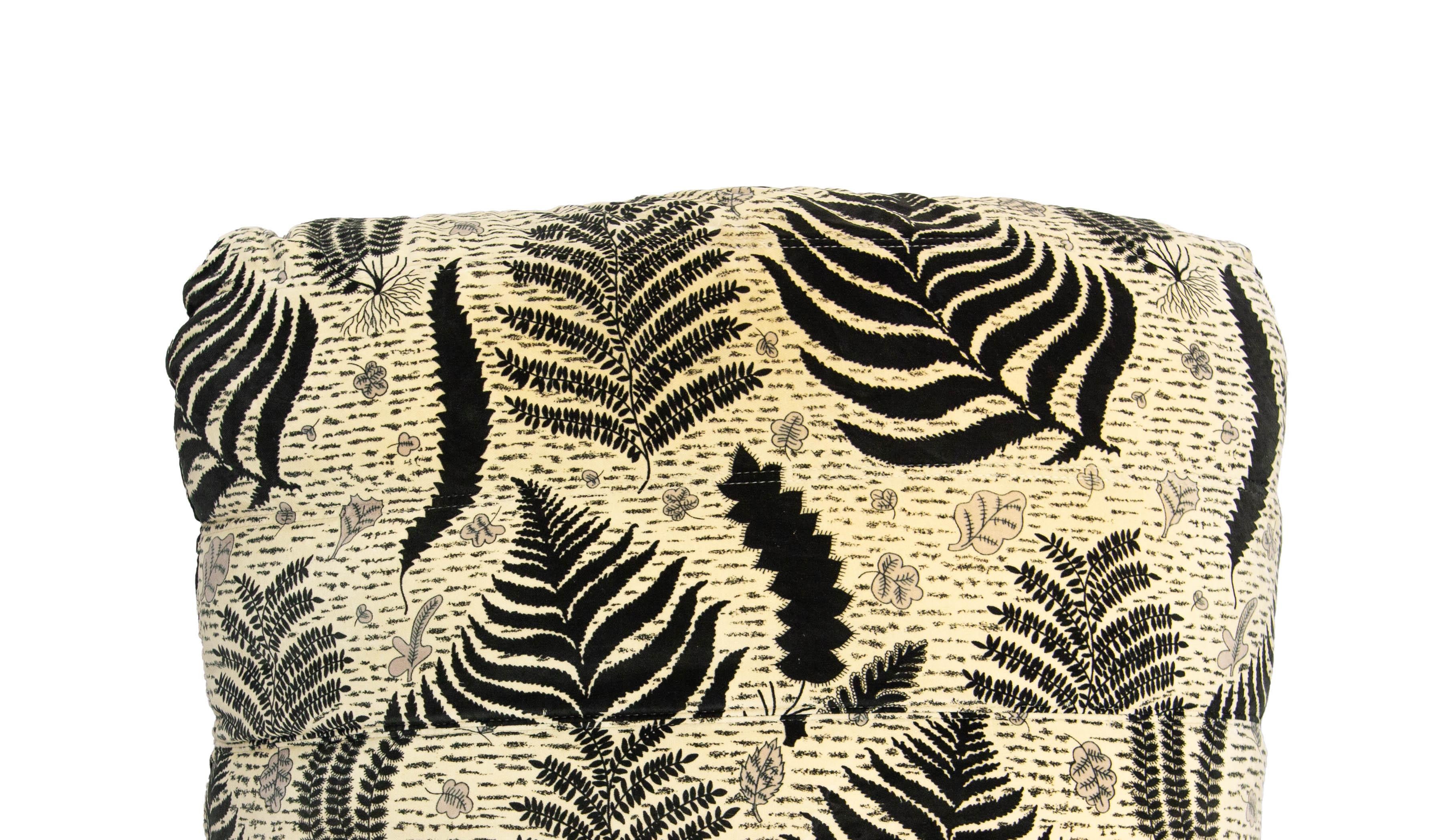 Sedia Chauffeuse francese in policarbonato e tessuto Roder & Ducaroy per Ligne Roset in vendita 3