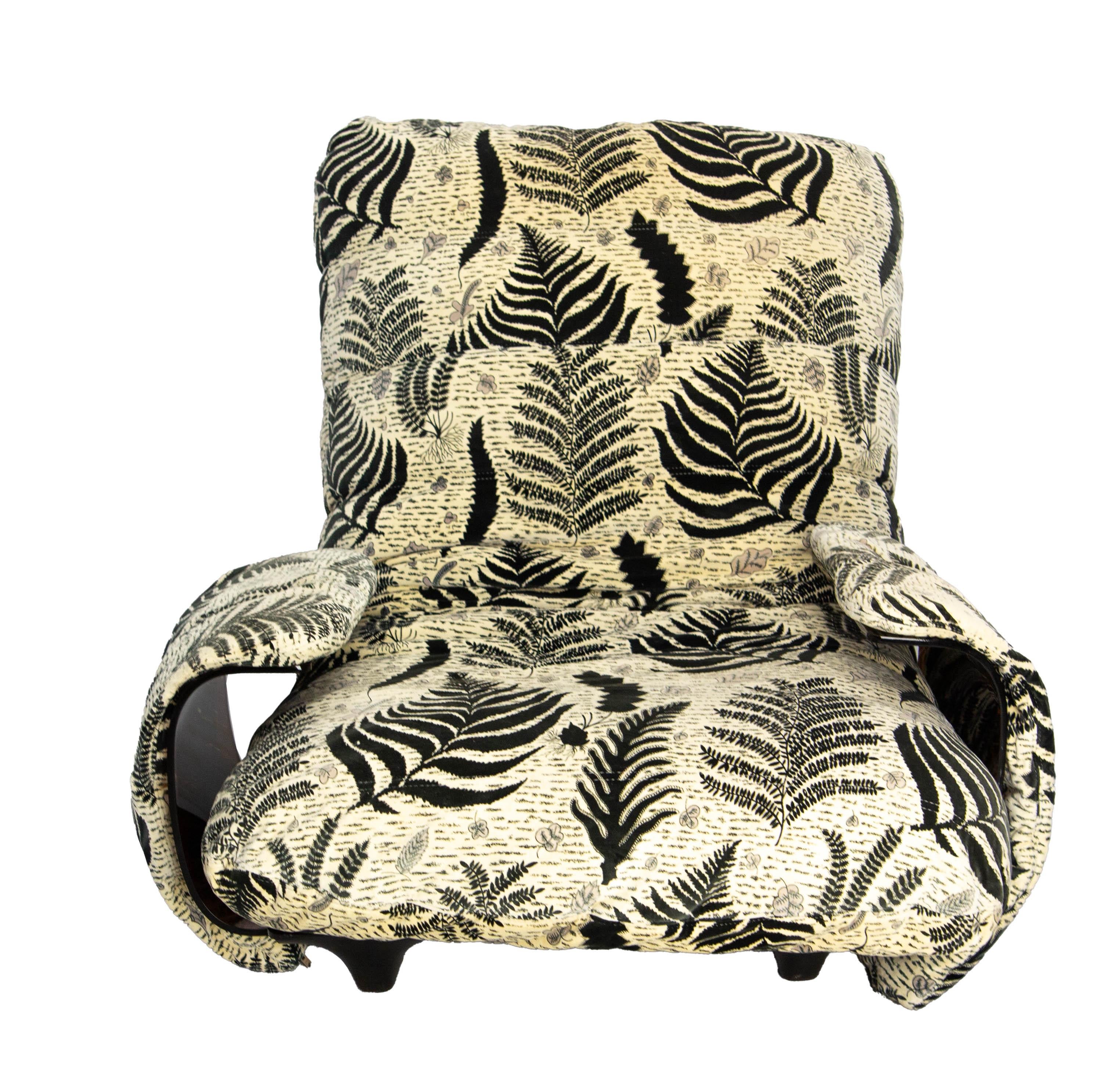 Tessuto Sedia Chauffeuse francese in policarbonato e tessuto Roder & Ducaroy per Ligne Roset in vendita