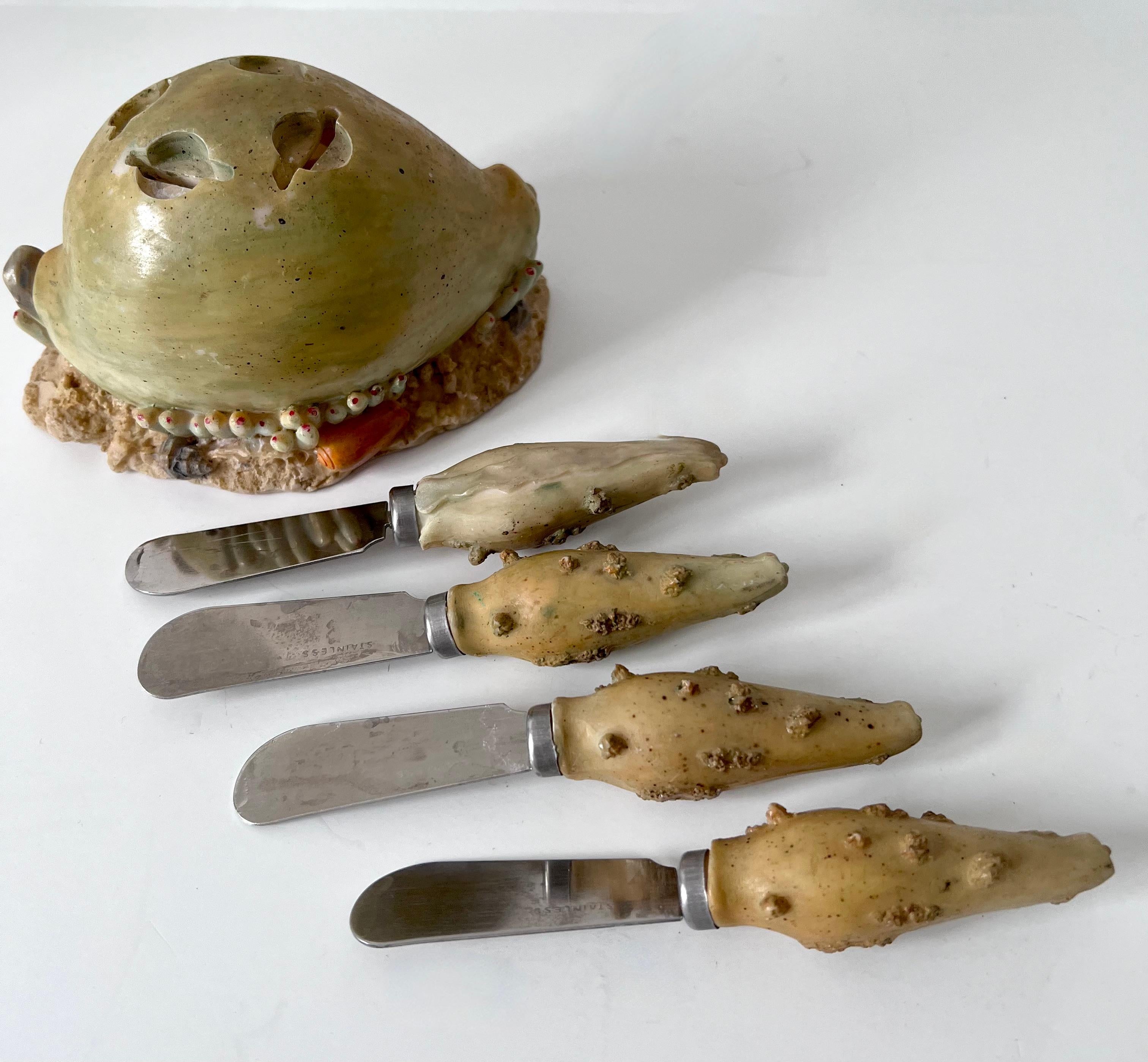 Patinated French Cheese Spreader in the Shape of a Shell with Four Knives For Sale