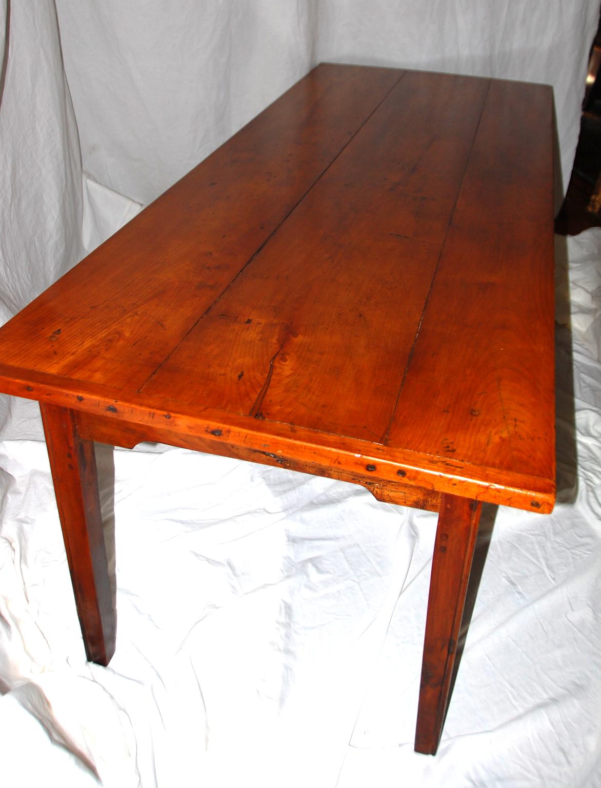French Cherry Long Farmhouse Table, Tapered Legs, Normandy Region 19th Century In Good Condition In Wells, ME