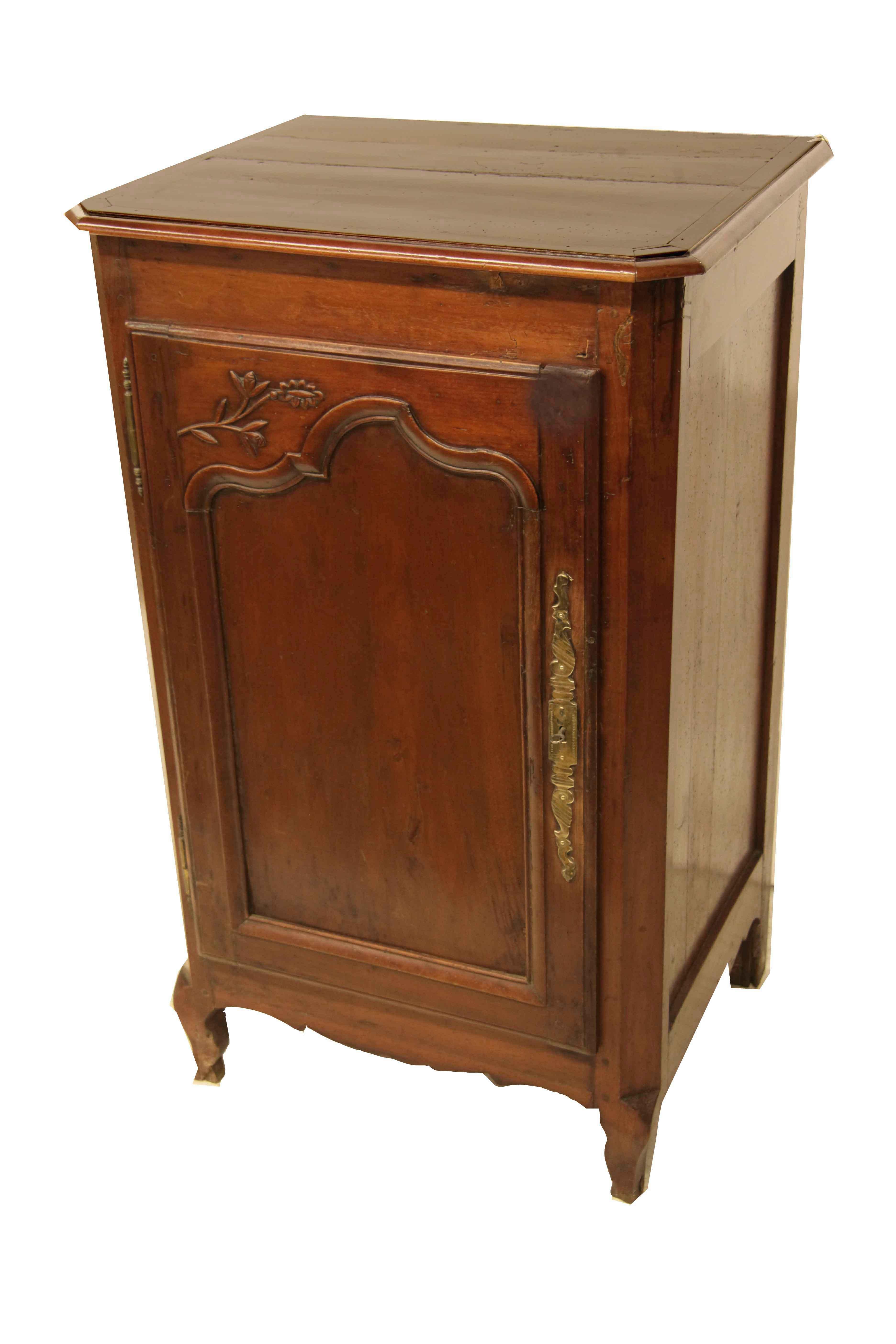 French Cherry Cabinet In Good Condition For Sale In Wilson, NC