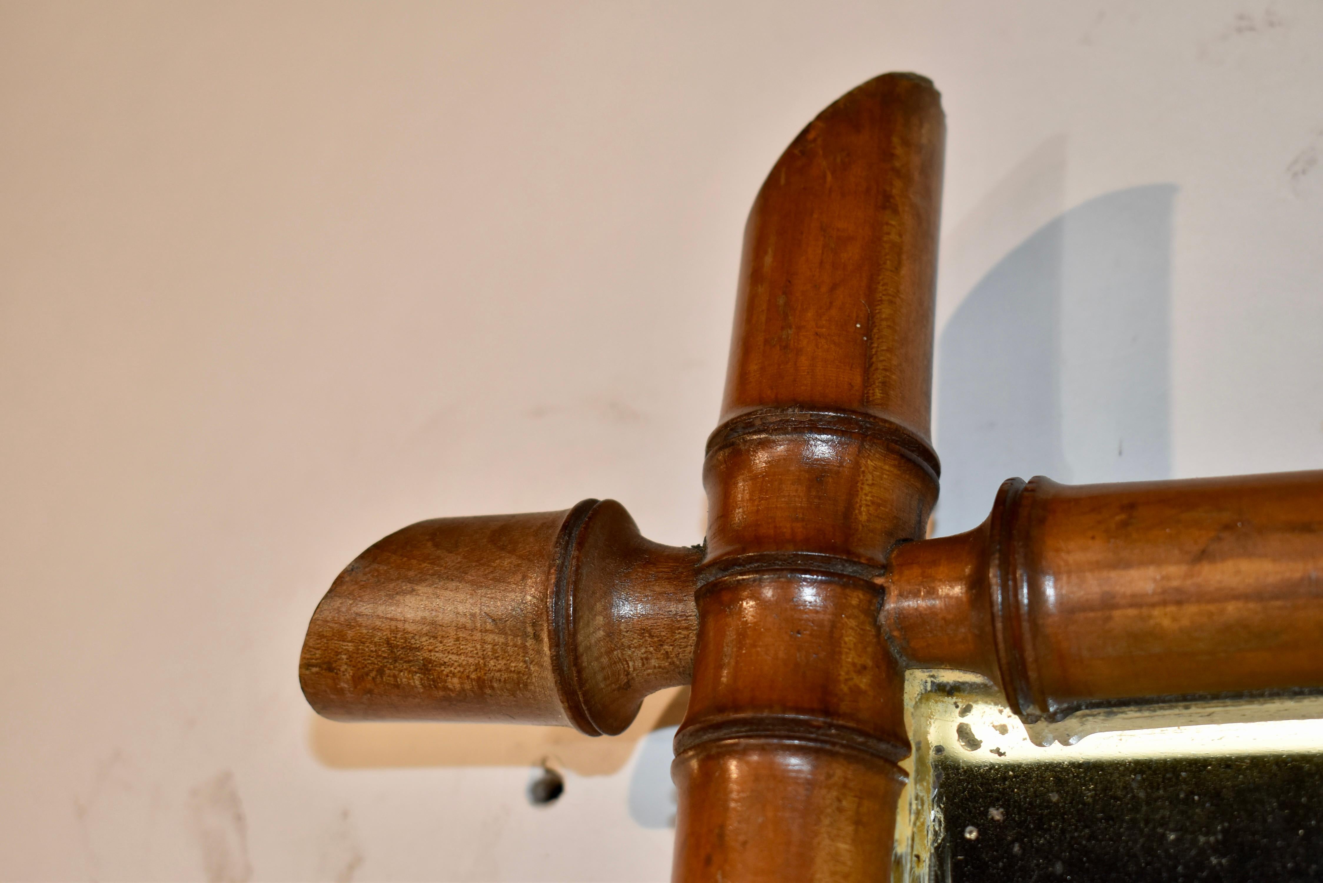 Inizio XX secolo Specchio in ciliegio francese in finto bambù, CIRCA 1900 in vendita
