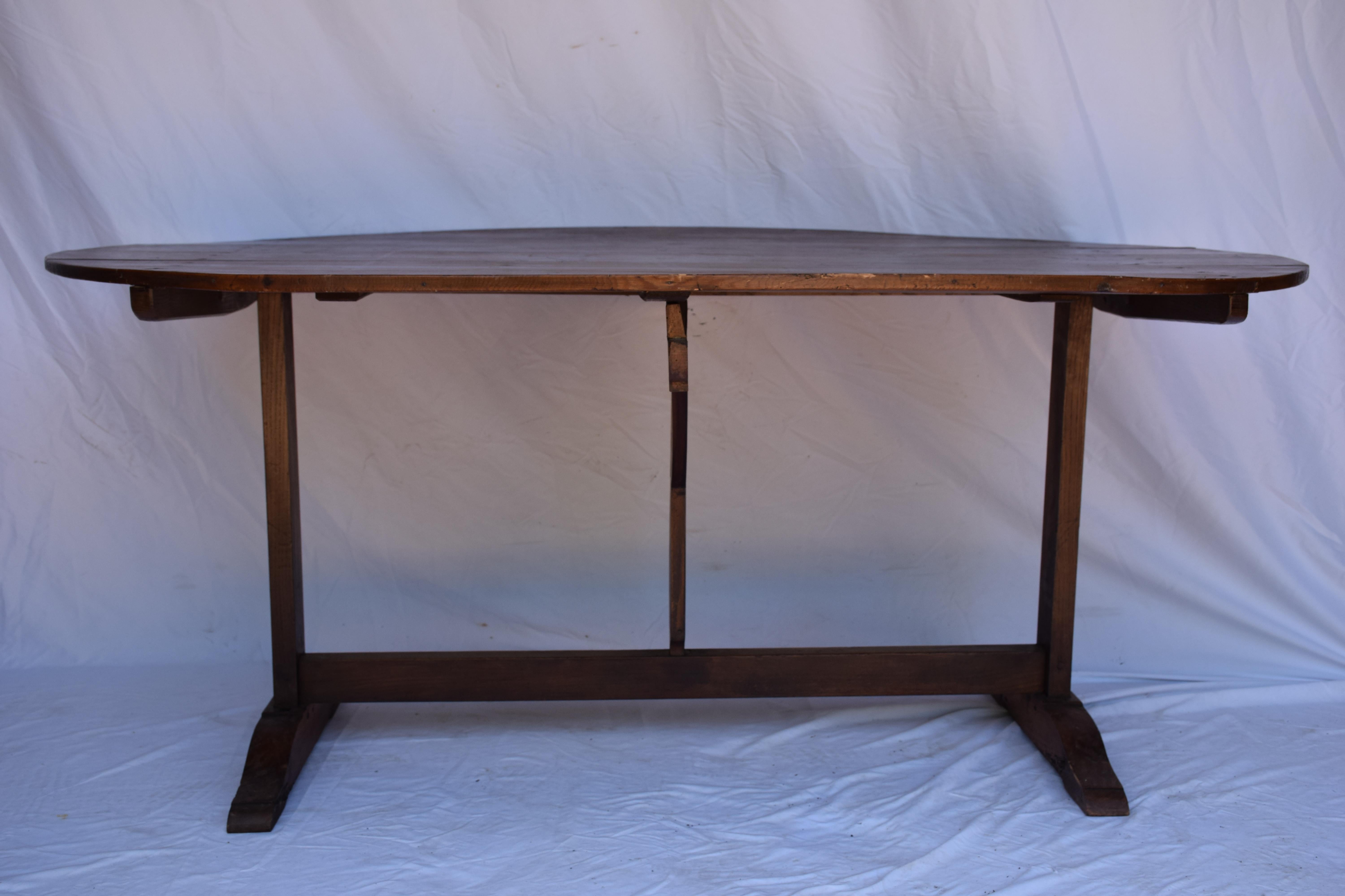 French Cherry Oval Wine Tasting Table For Sale 5