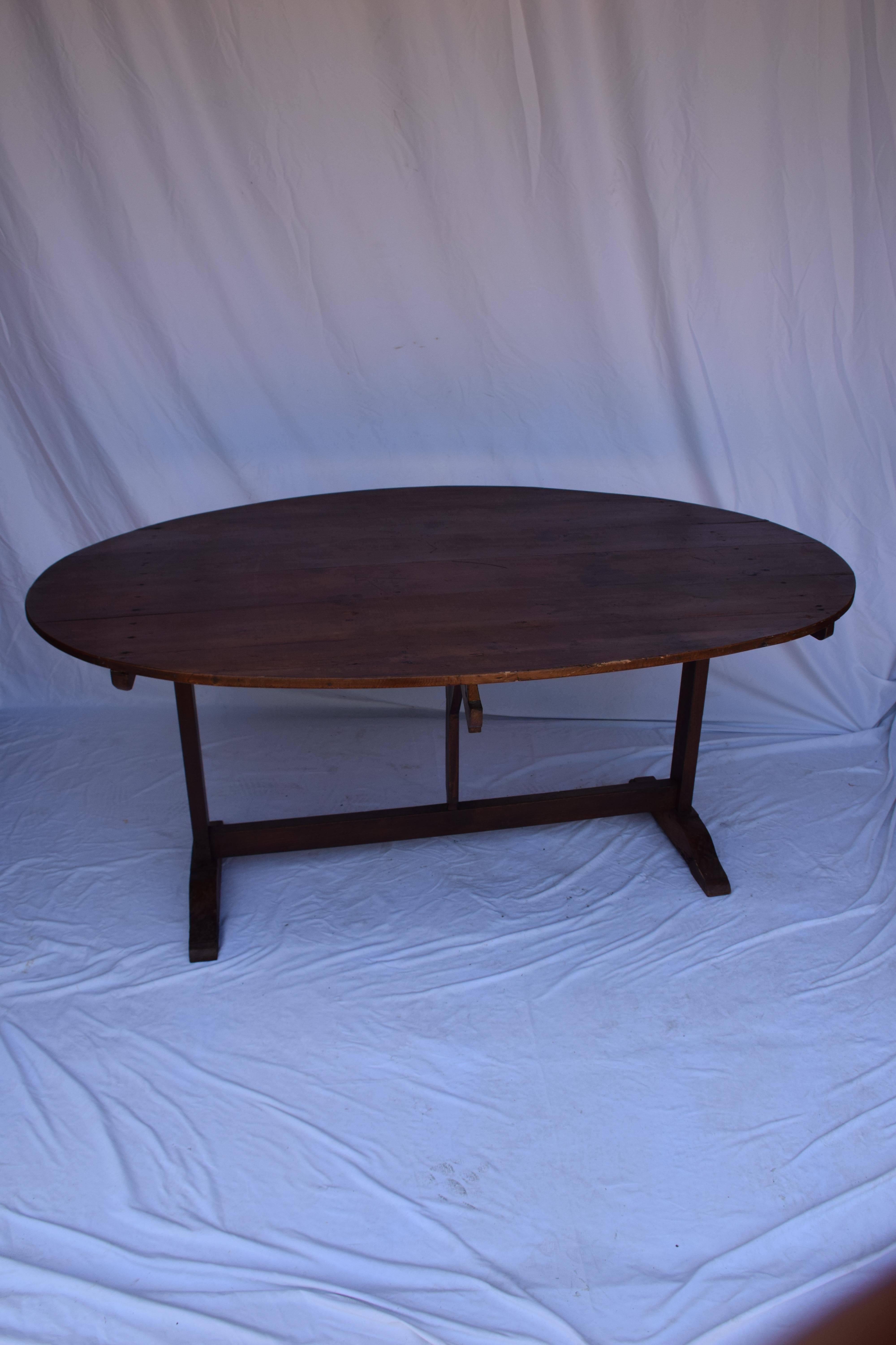 19th Century French Cherry Oval Wine Tasting Table For Sale