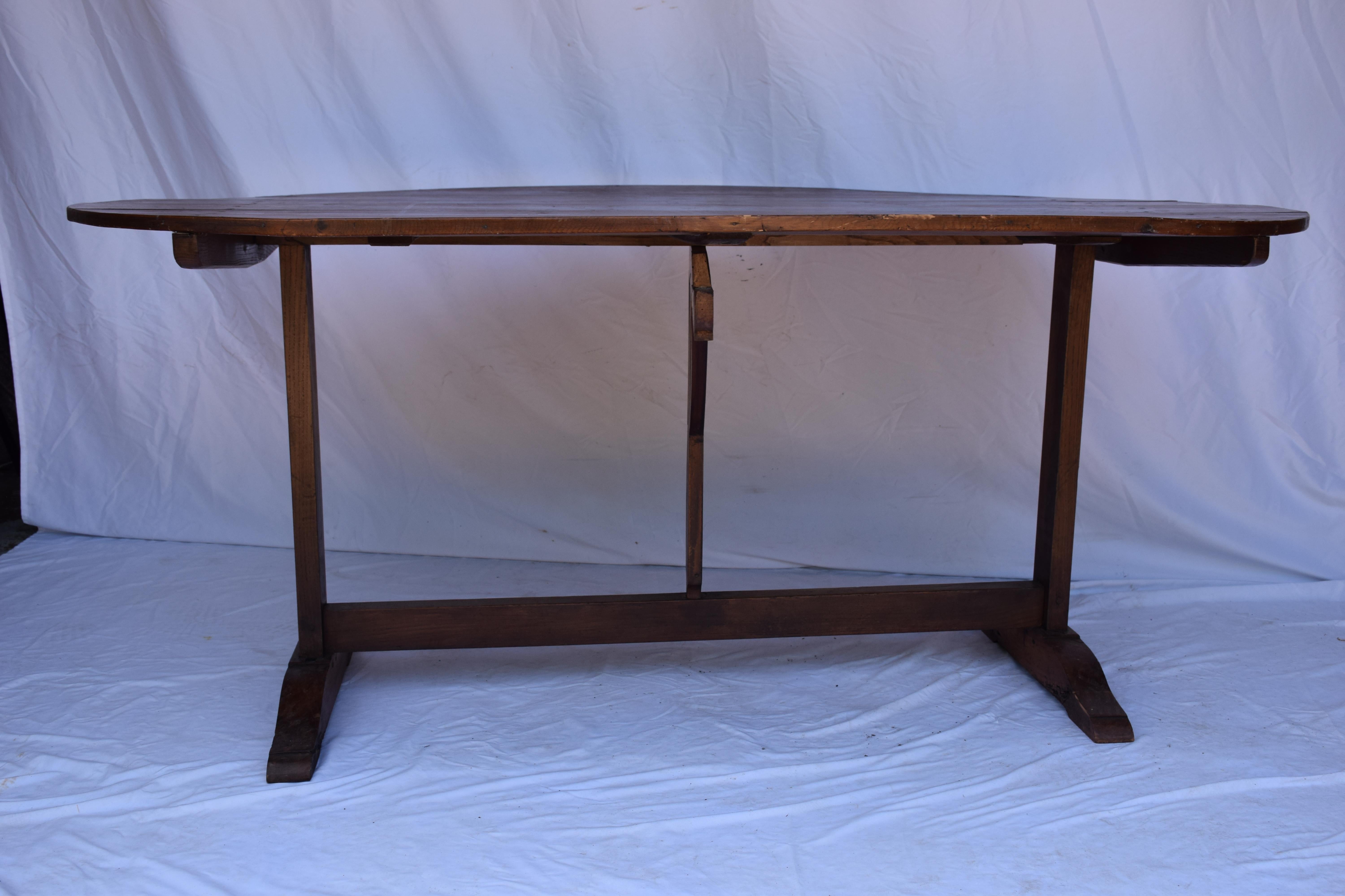 French Cherry Oval Wine Tasting Table For Sale 1