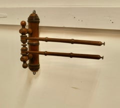 Toallero Plegable de 2 Ramas de Madera de Cerezo Francés