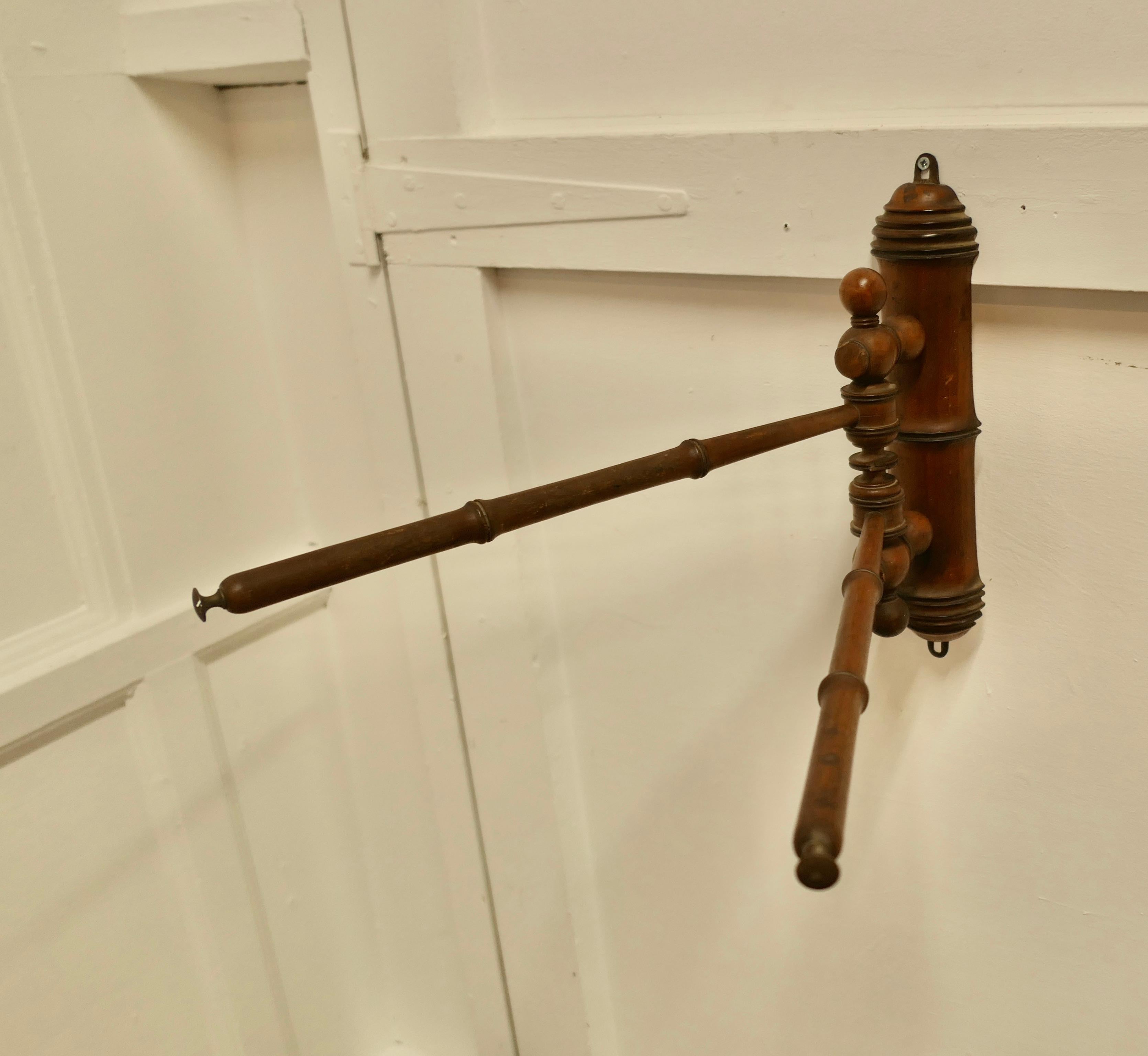 French Cherry Wood 2 Branch Folding Towel Rail In Good Condition For Sale In Godshill, Isle of Wight