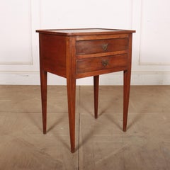 Table d'appoint en merisier