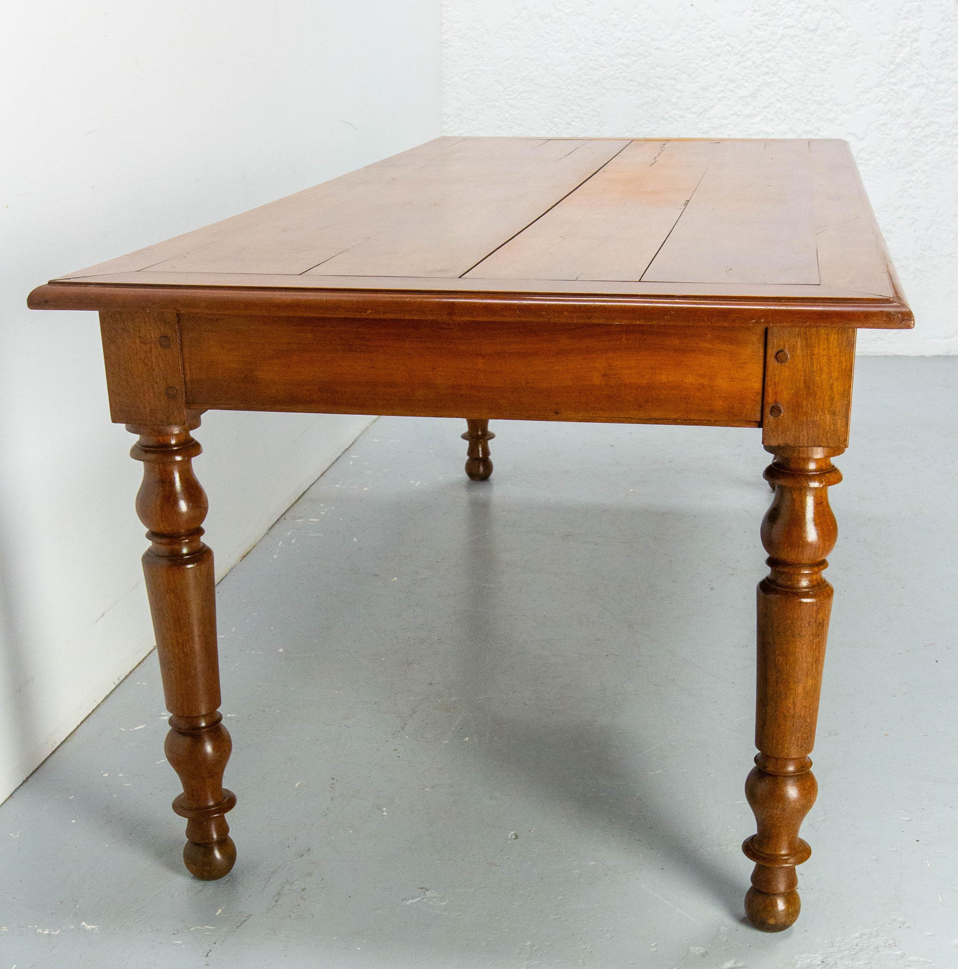 French Cherrywood Table Louis Philippe Period, Mid 19th Century In Good Condition For Sale In Labrit, Landes