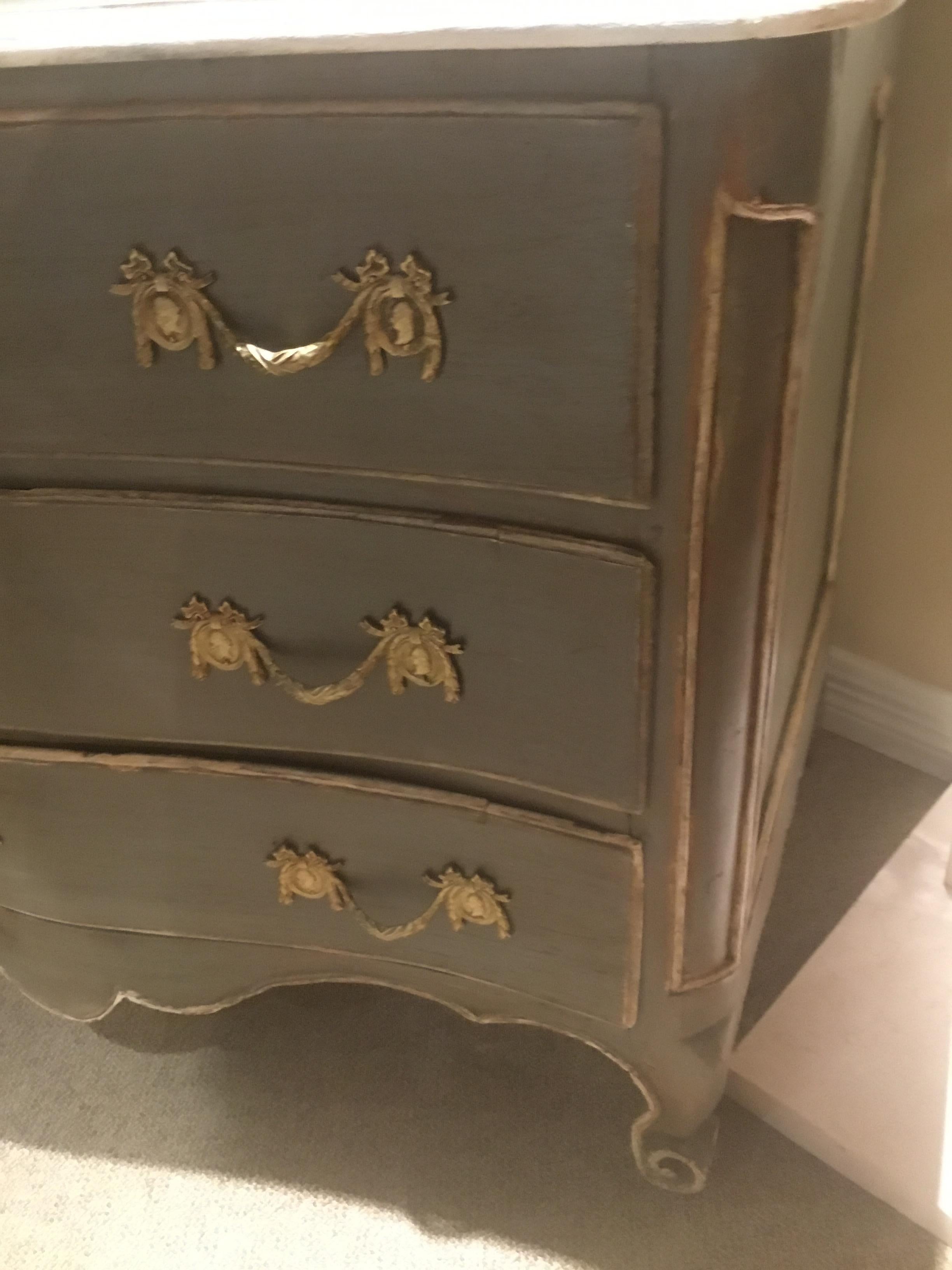 French Chest of Drawers/Commode 19th Century Polychromed, Louis XV Style In Good Condition In Houston, TX