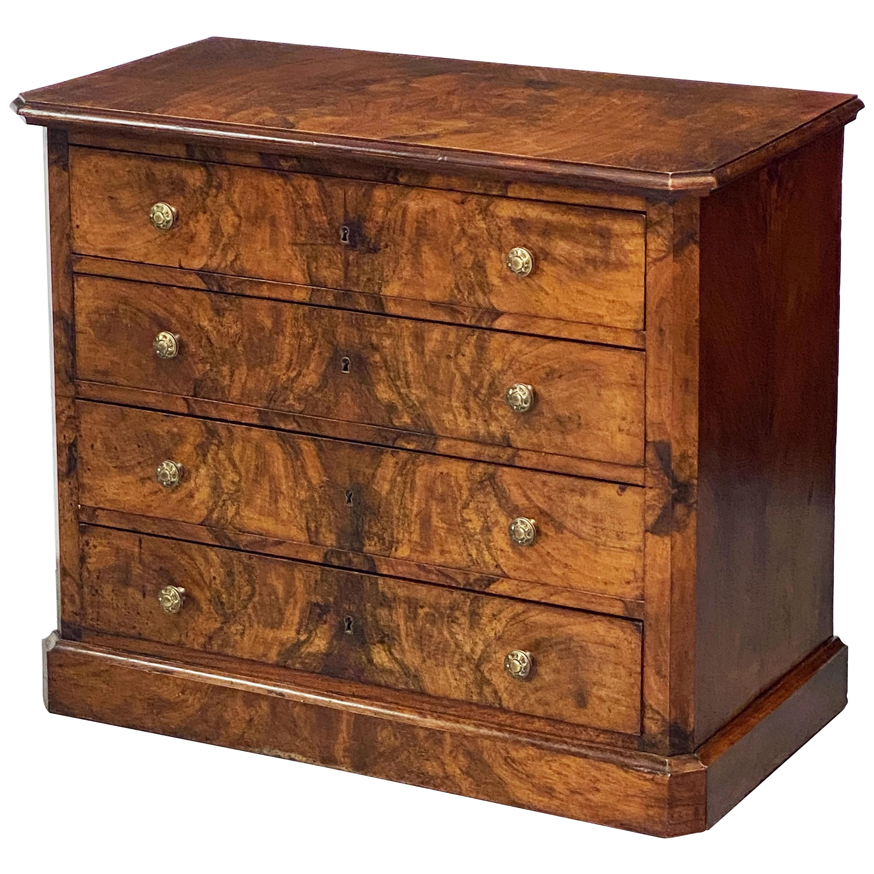 French Chest of Drawers or Commode of Flame Walnut