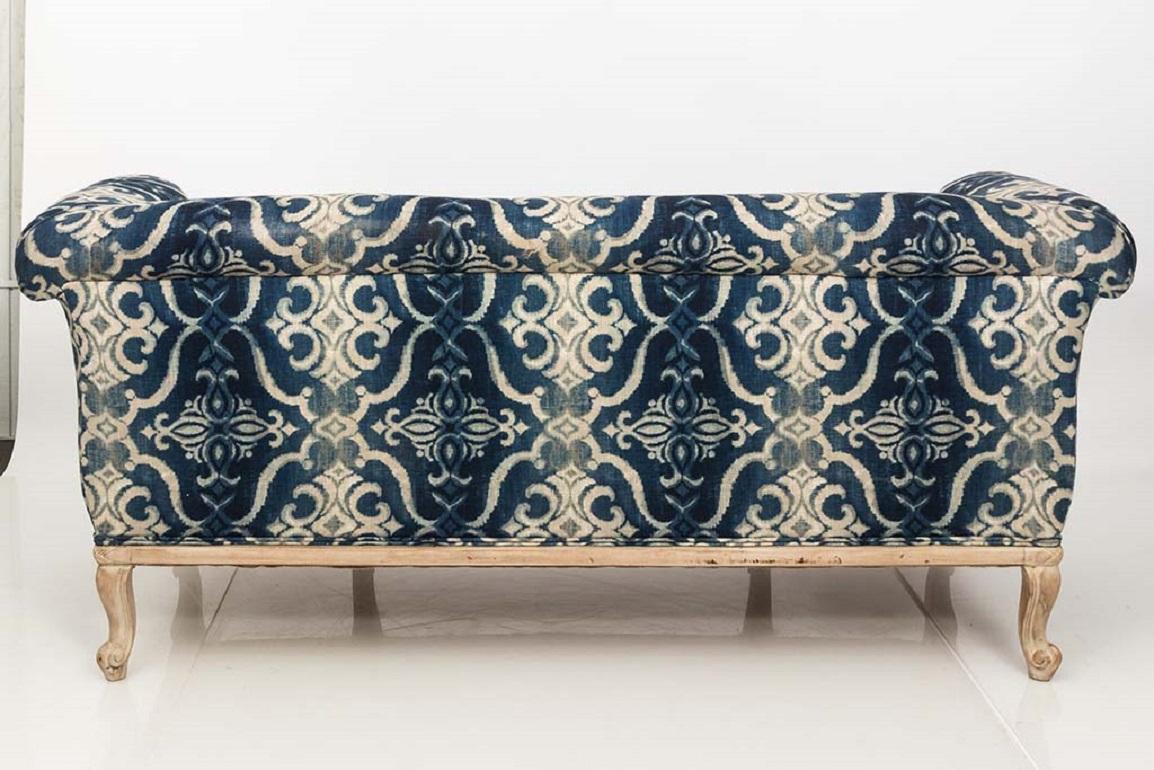 Antique French Chesterfield Sofa in Indigo Ikat Print Linen For Sale 2