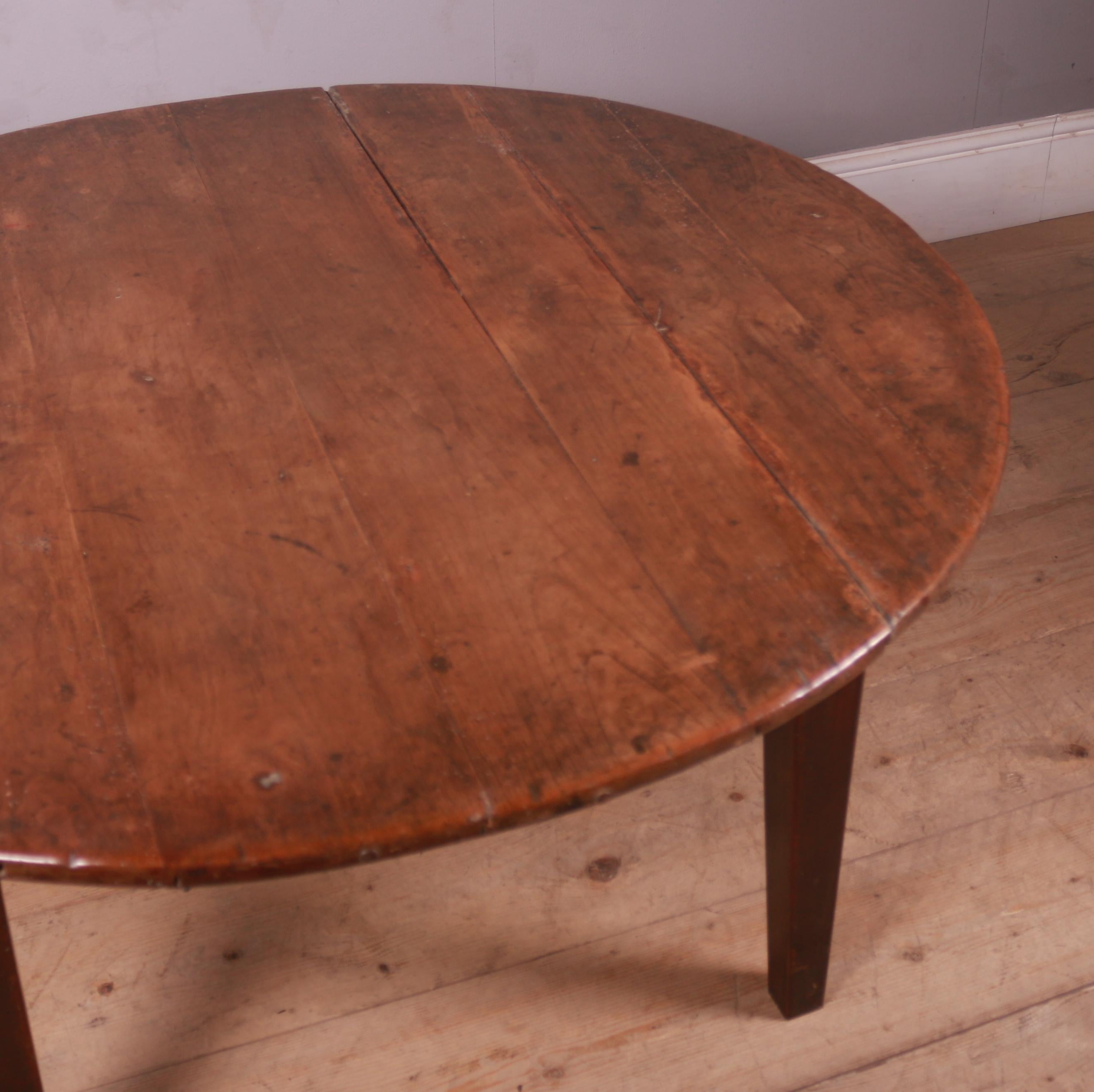French Chestnut and Oak Coffee Table In Good Condition In Leamington Spa, Warwickshire