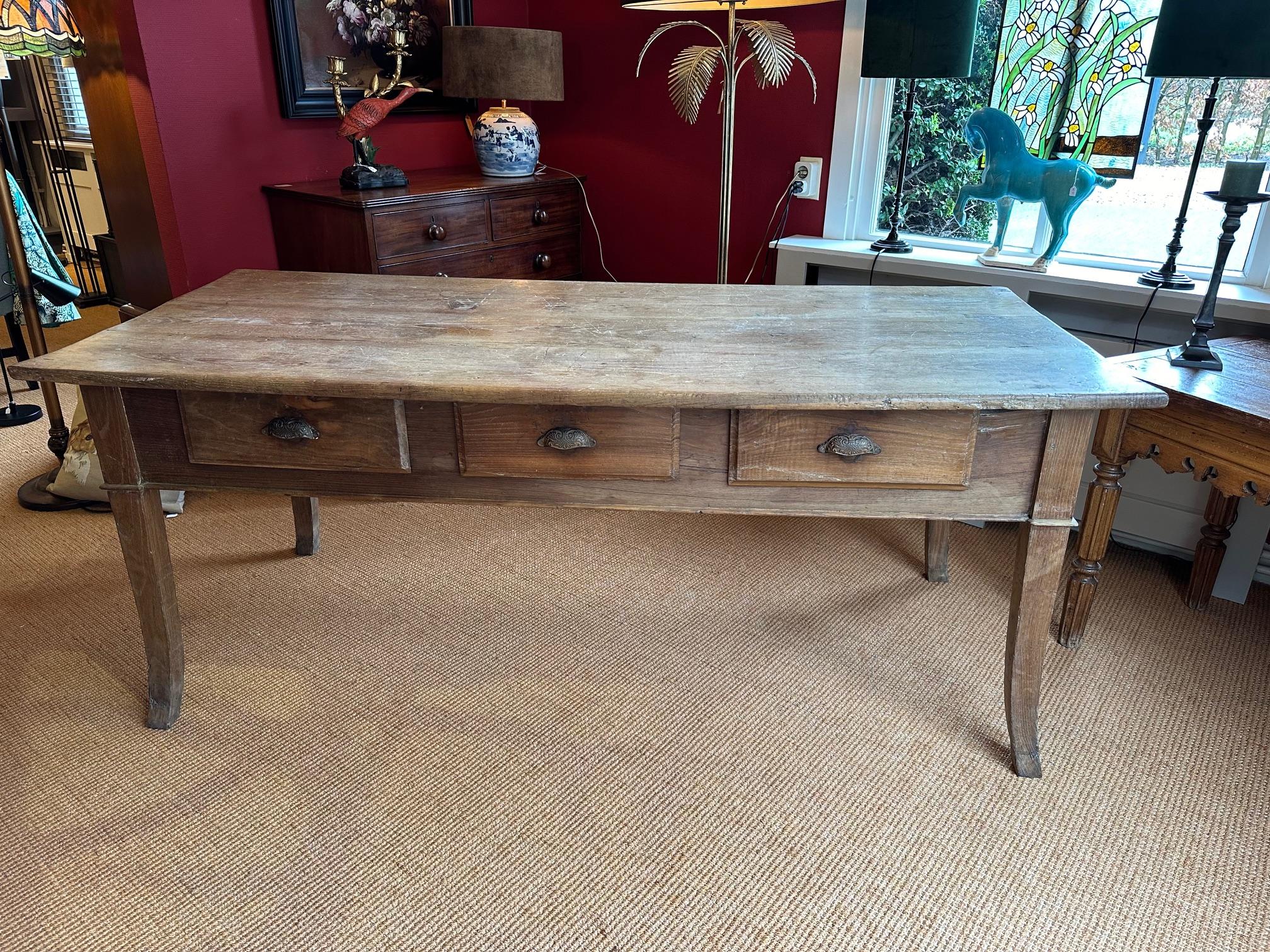 French Chestnut country table with three drawers For Sale 5