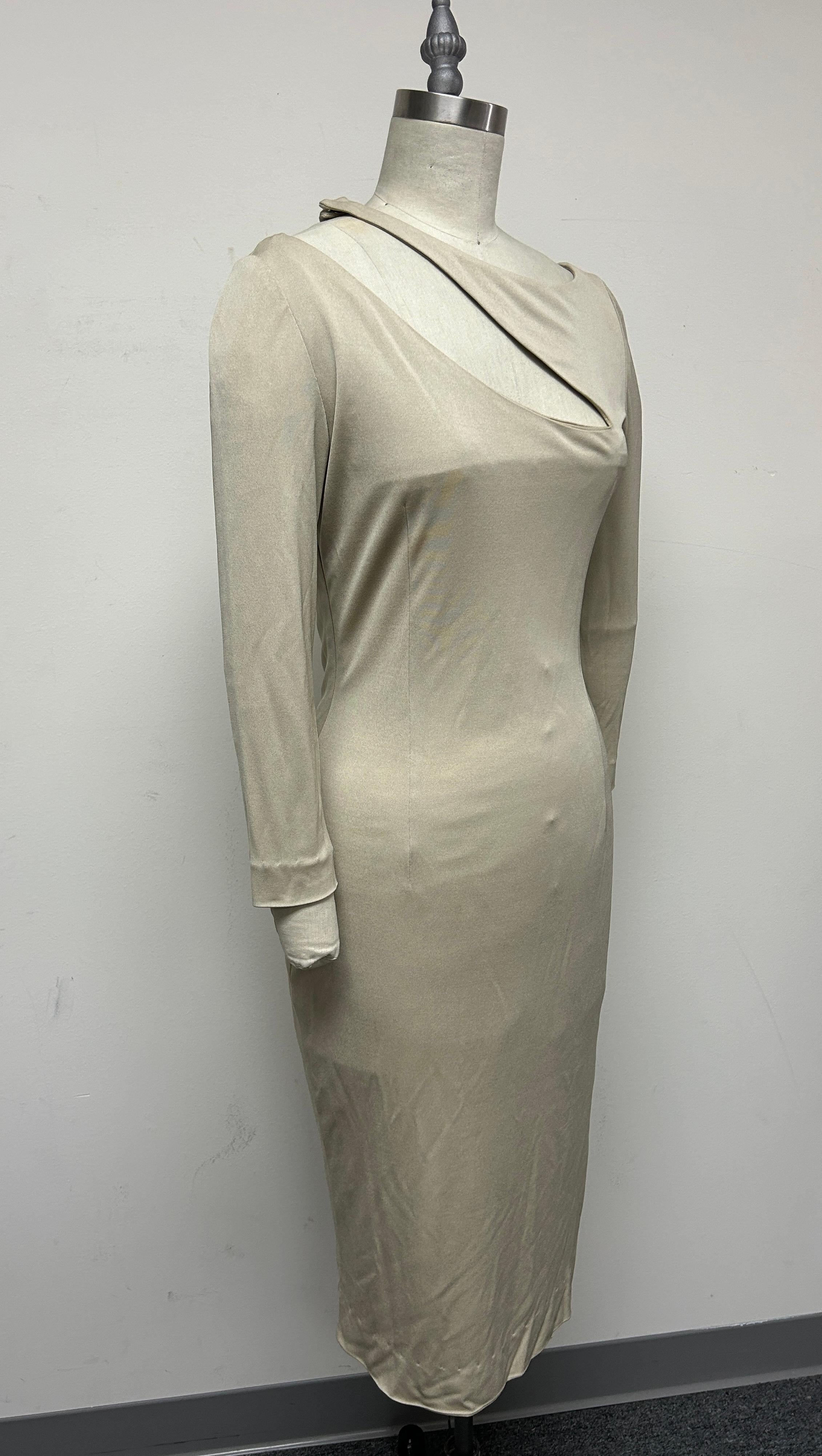 Grigio Abito French Chic con body a maniche lunghe e cut-out in vendita
